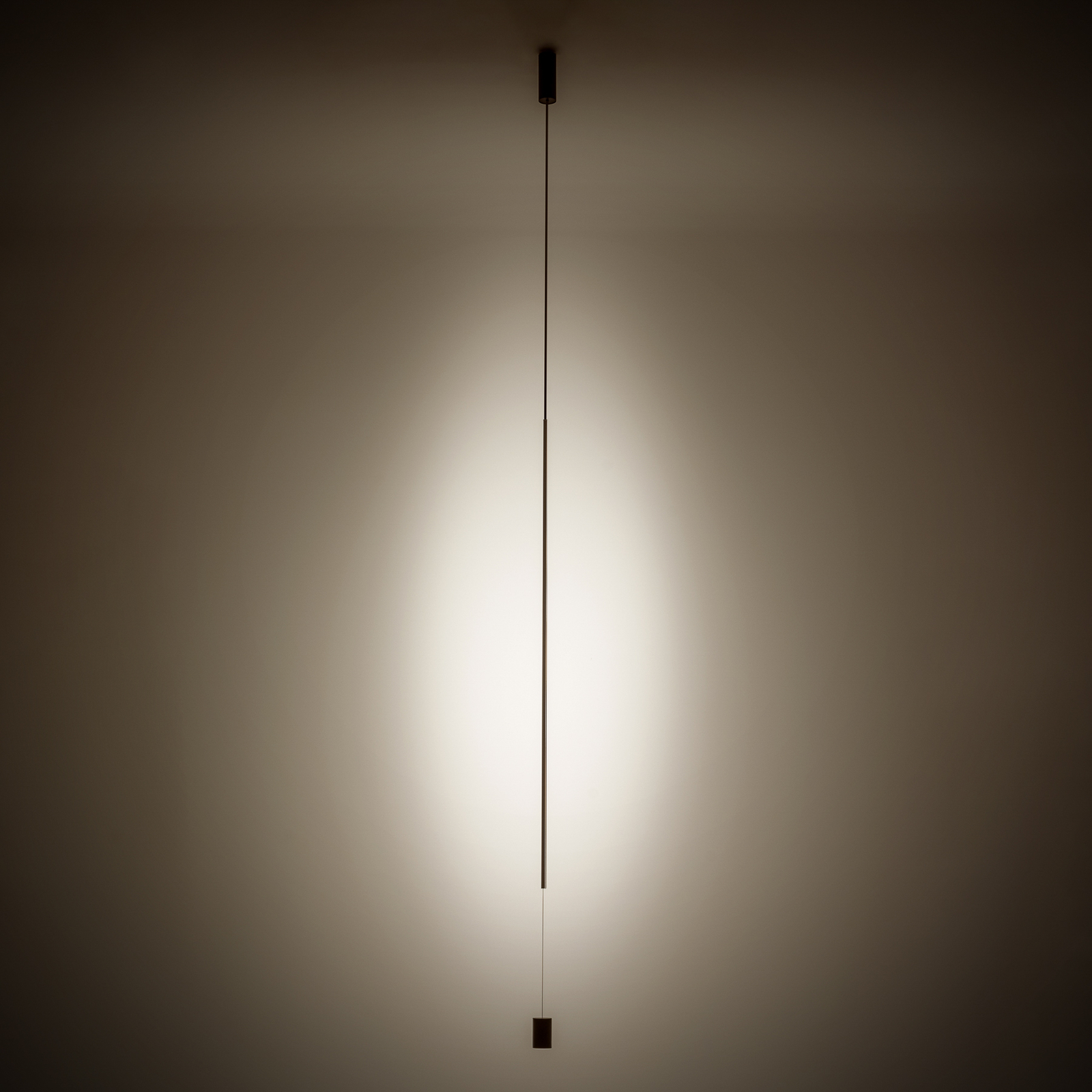 Vertic LED hanglamp, zwart, aluminium, warmwit