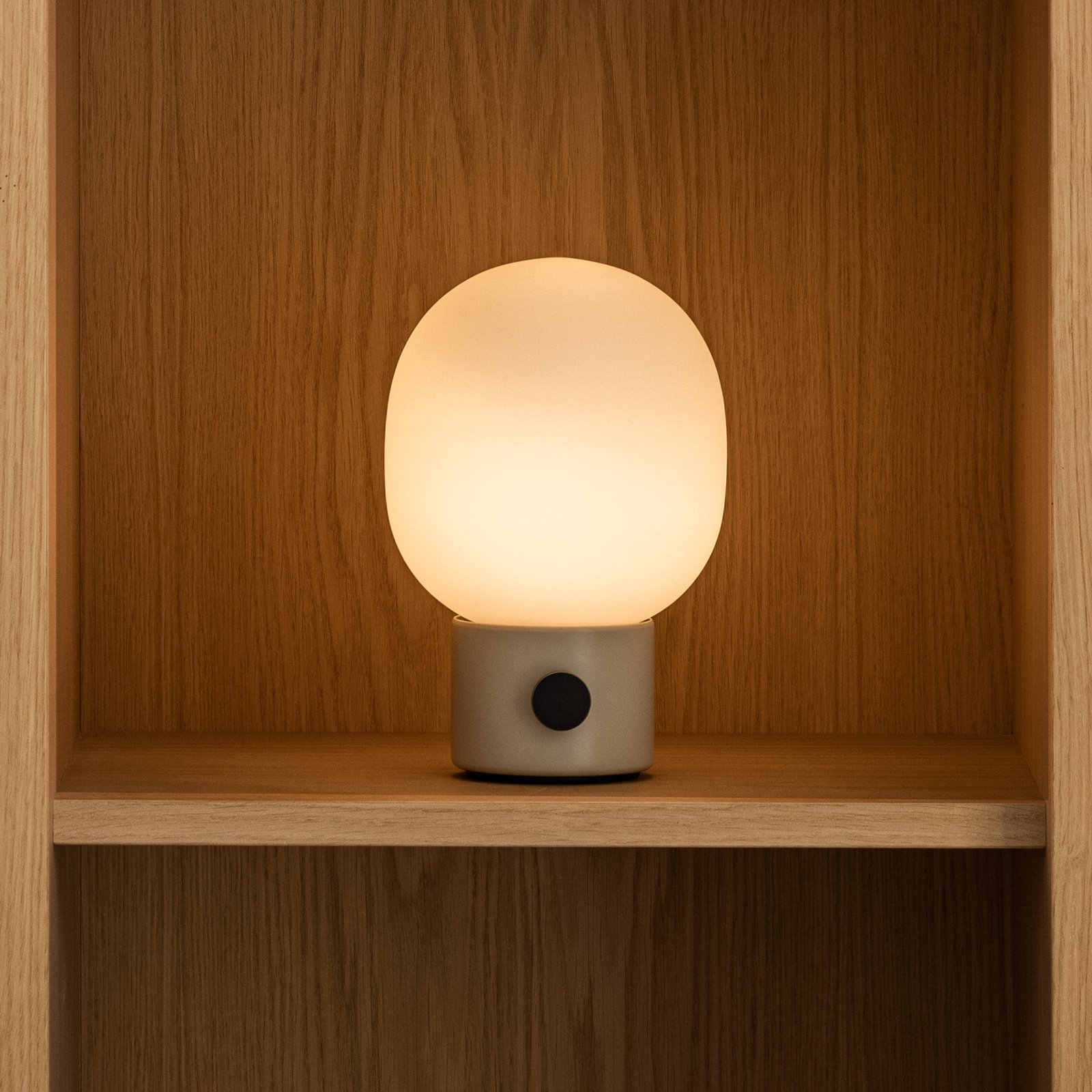 JWDA Portable Tischleuchte Alabaster White - Audo Copenhagen
