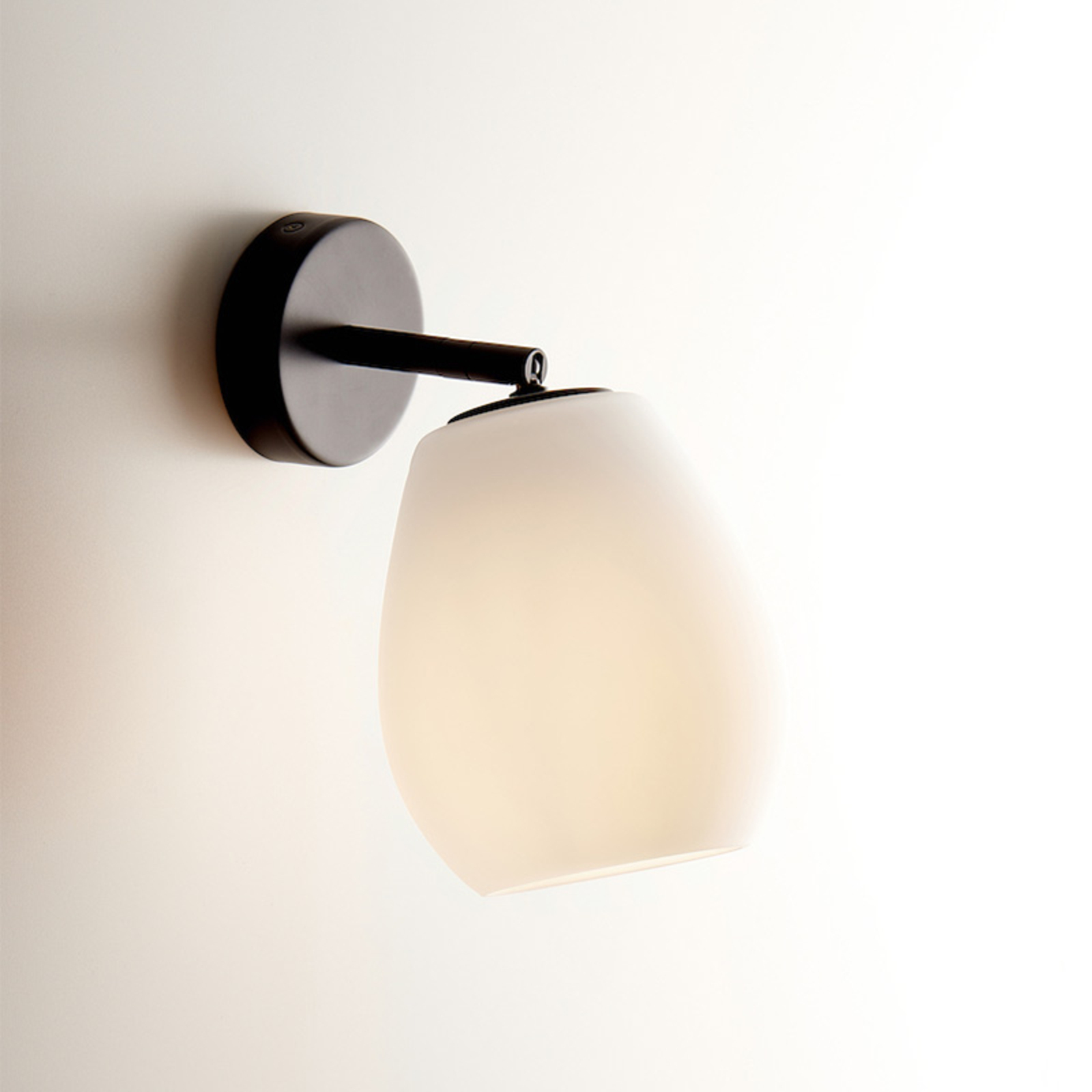 Casablanca Bagan - variable wall lamp, opal white