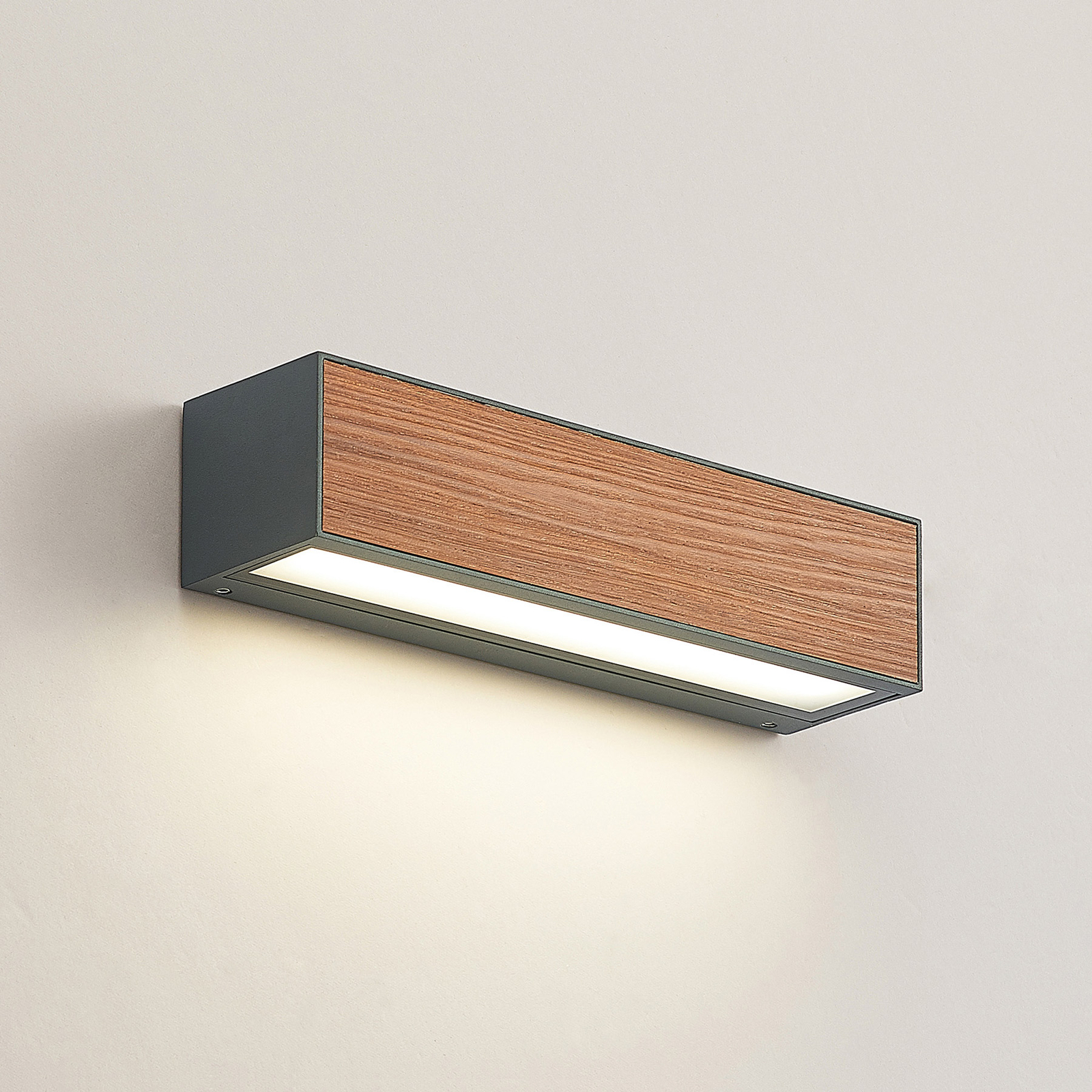 Arcchio LED-Außenwandlampe Lengo, CCT, 25 cm, 1-flg., Holz