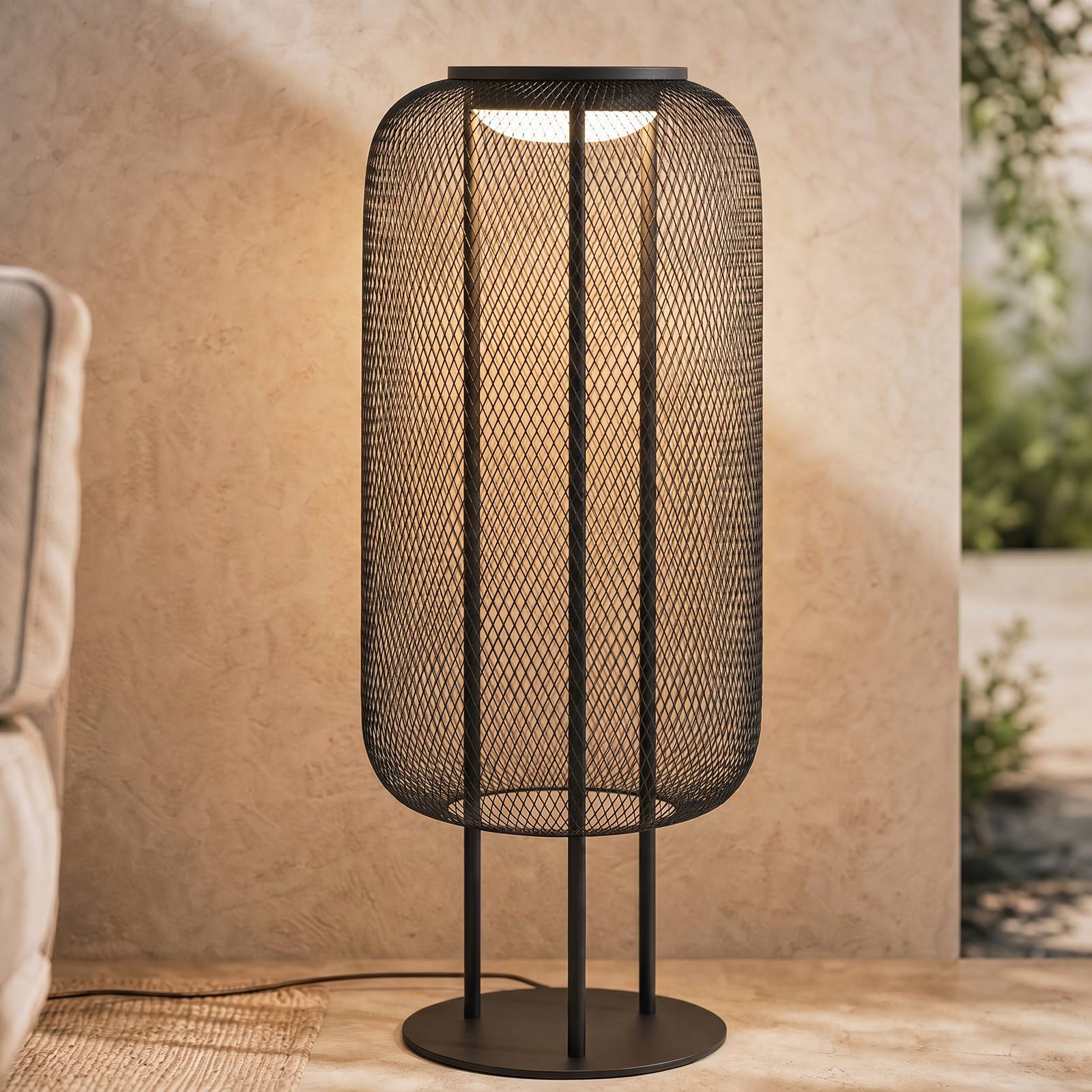 Lampadaire LED Lucande Korvyn, noir, hauteur 80 cm, IP44