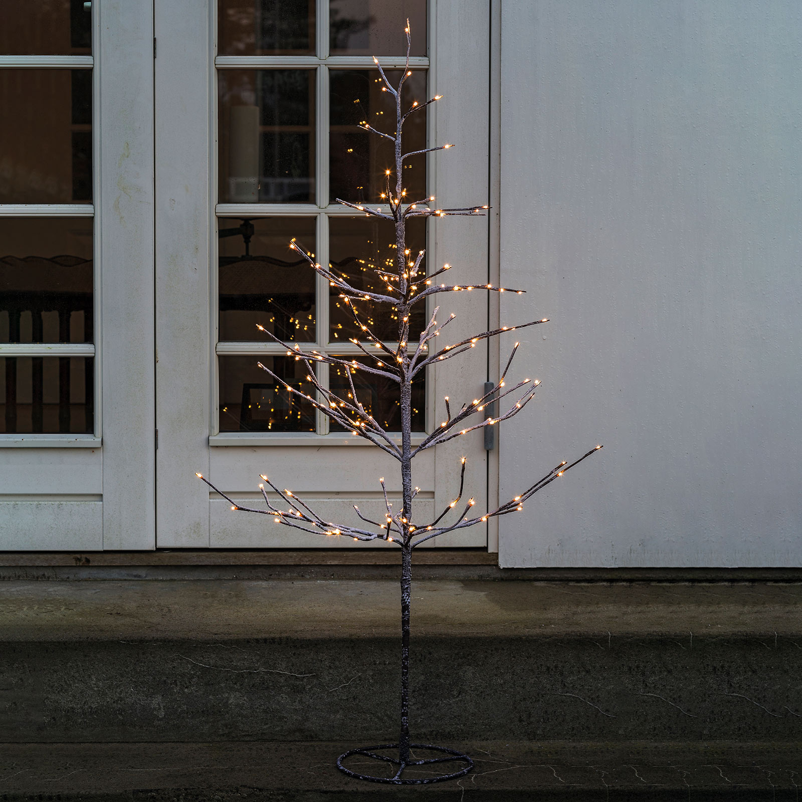 LED-Baum Alex im verschneiten Look