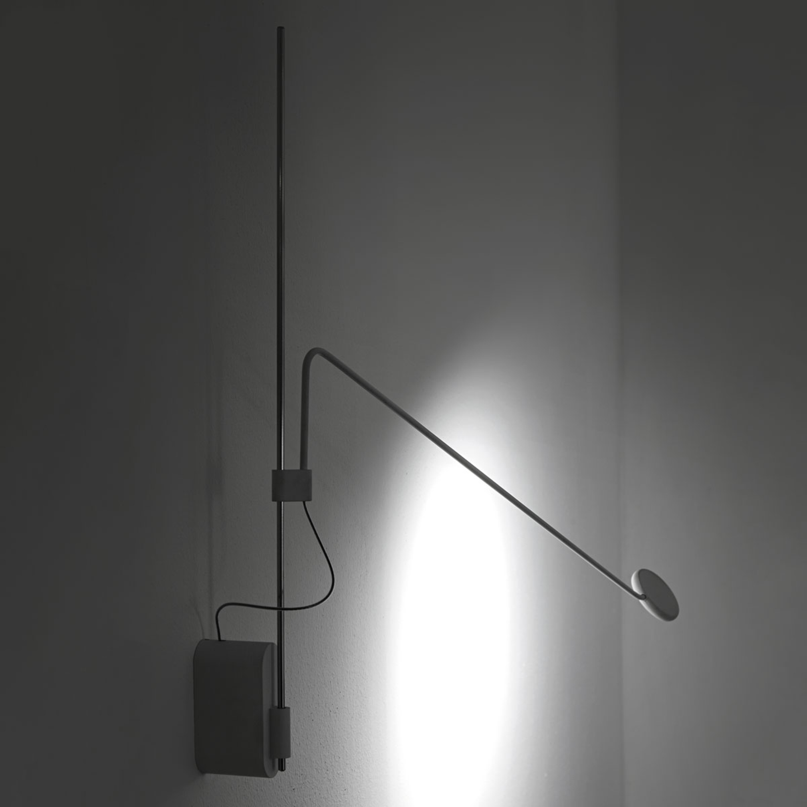 ICONE Tecla height-adjustable LED wall light, for Workroom / Office, metal, 5 W, energy efficiency: A+, H: 60 cm