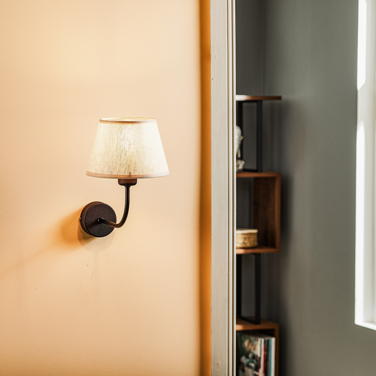 Chicago wall light with linen lampshade