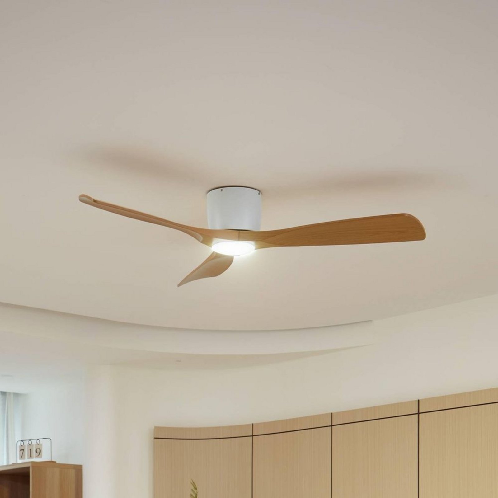 Moneno LED Ventilatore a soffitto Bianco/Legno - Lucande