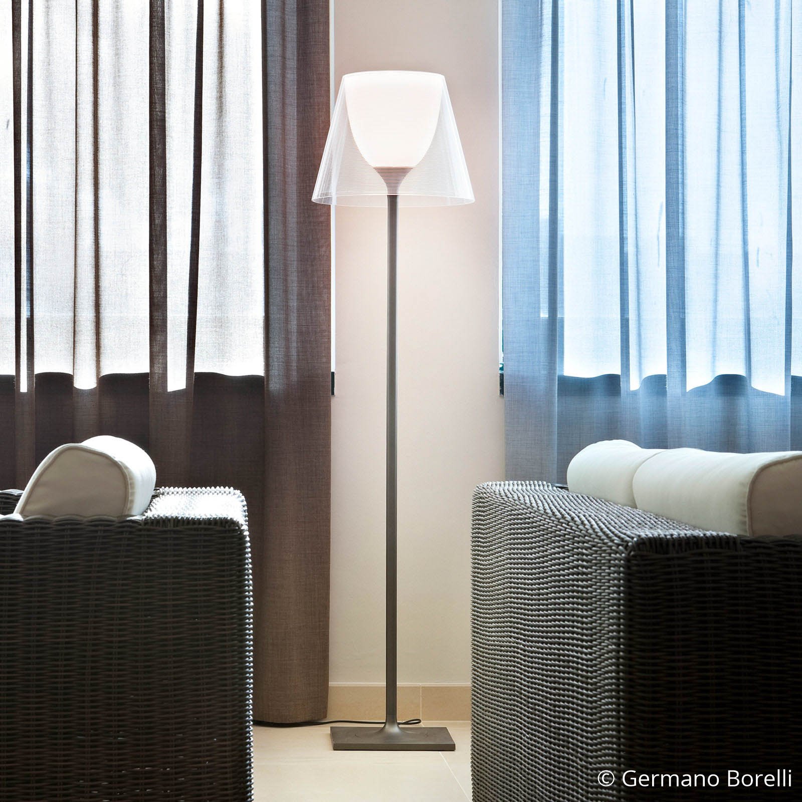 KTribe F2 Gulvlampe Transparent - Flos