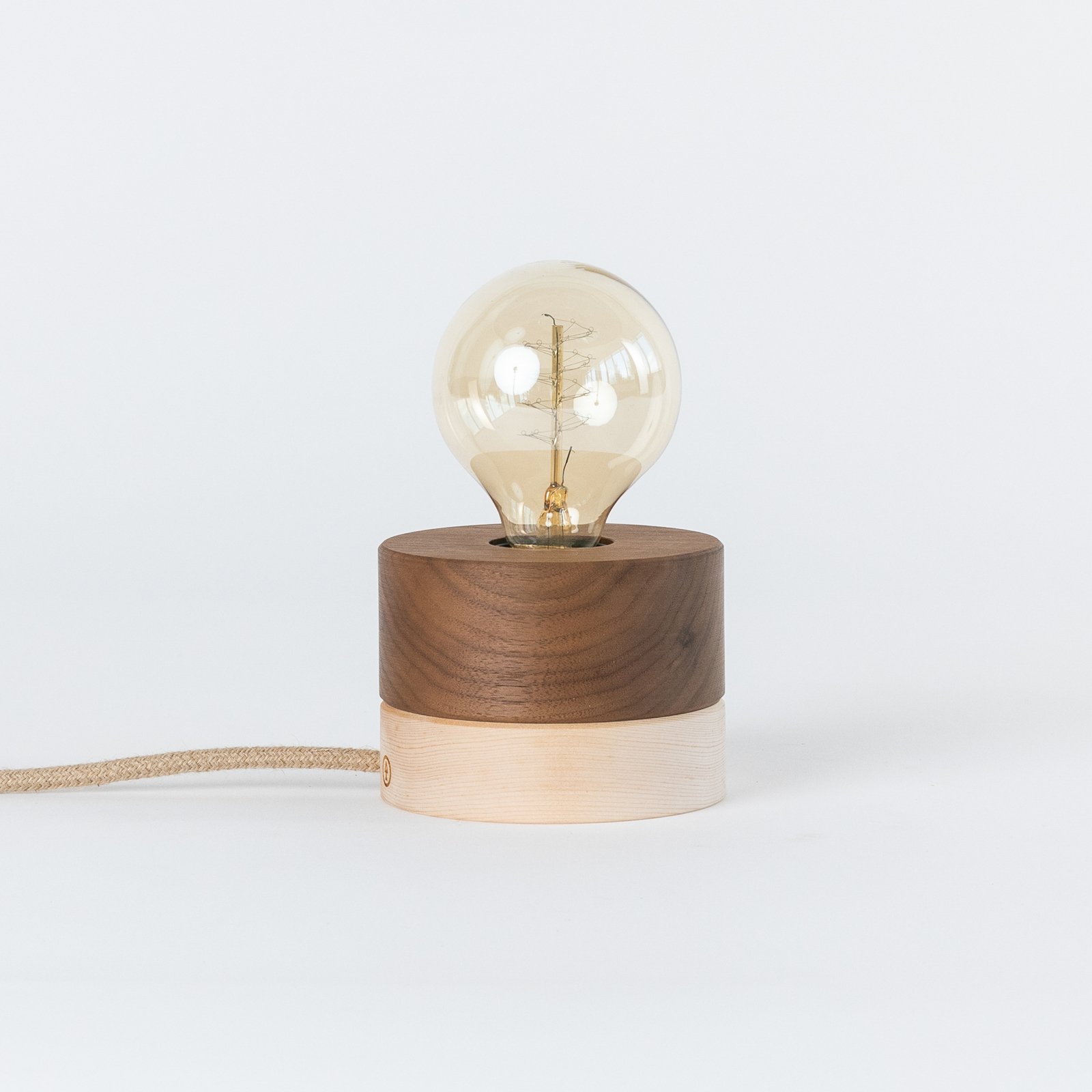 ALMUT 0239 table lamp, vegan, walnut