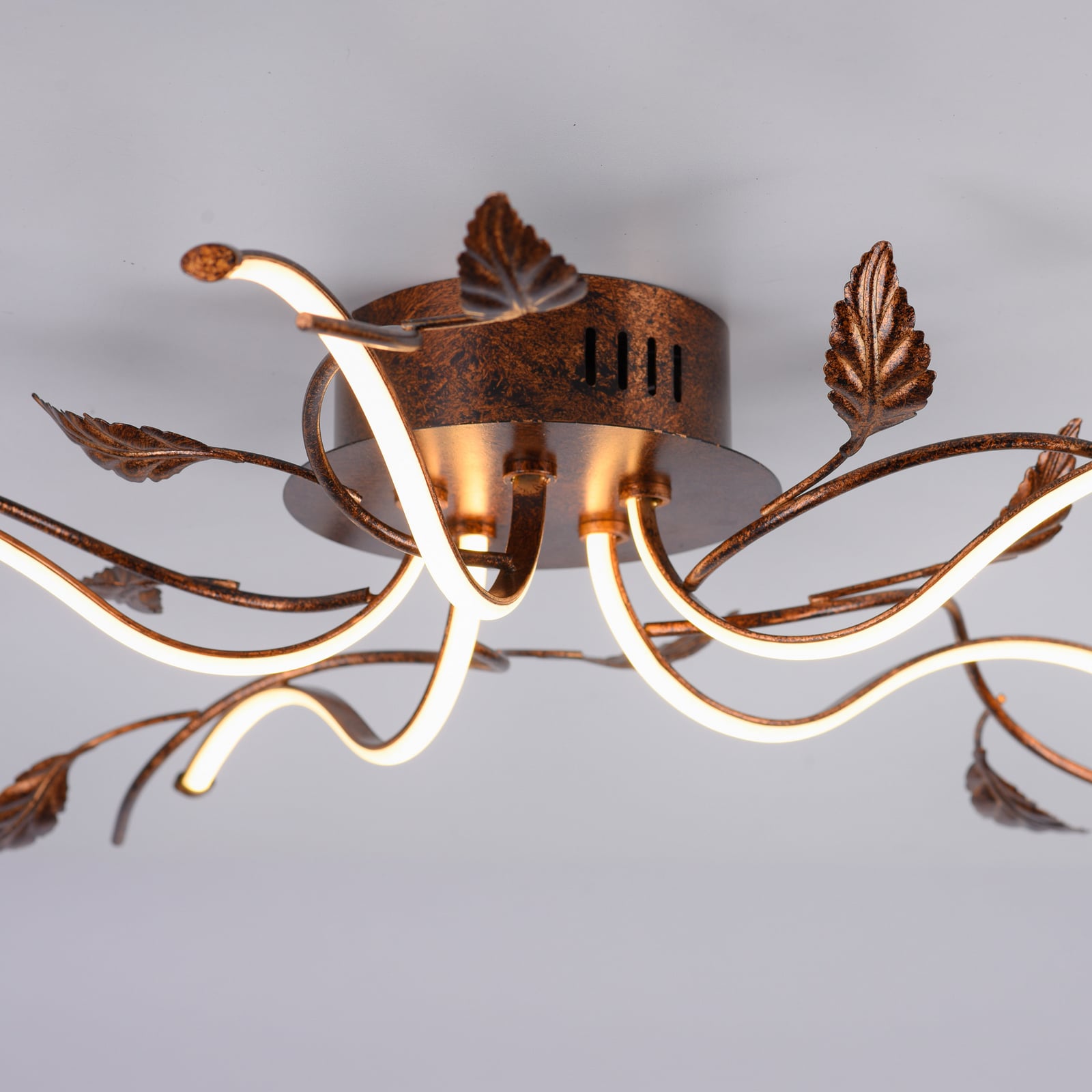 LED-loftlampe Aurelia, rustbrun, metal, 2.700 K, dæmpbar LED-loftlampe Aurelia, rustbrun, metal, 2.700 K, dæmpbar