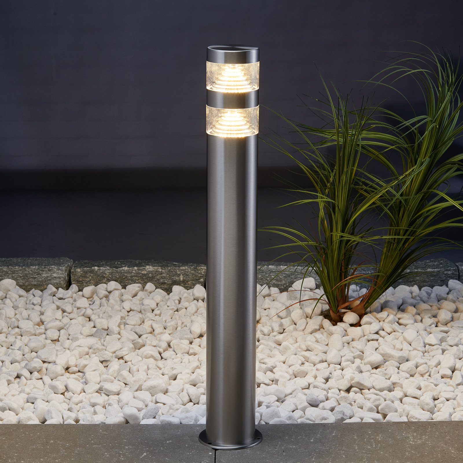 Vägglampa Lanea i rostfritt stål, LED 60cm