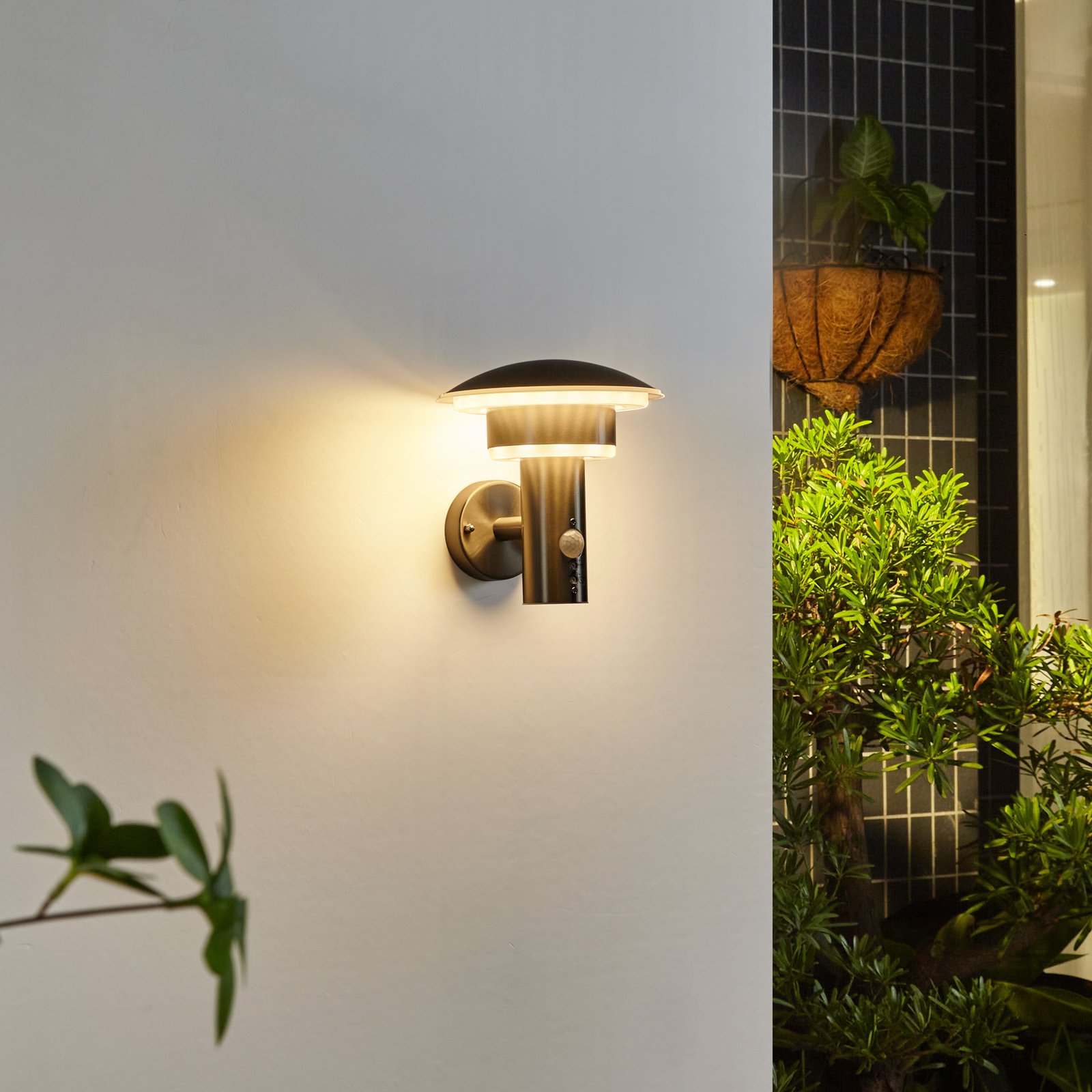 Aplique de exterior Lillie con sensor Steel - Lindby