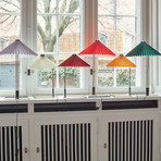 HAY Matin LED-Tischleuchte mit Plisseeschirm