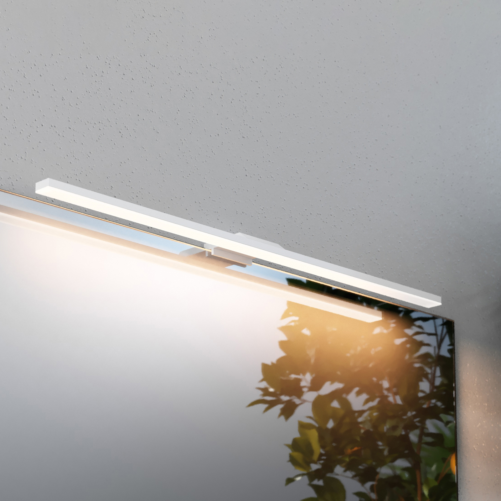 Lámpara de espejo LED Triga, IP44, blanco, 60cm, 4.000K