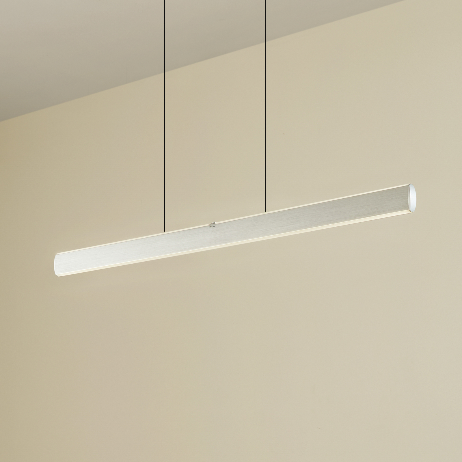 Lucande LED-hänglampa Arvon, aluminiumfärgad, 116 cm, dimbar, CCT