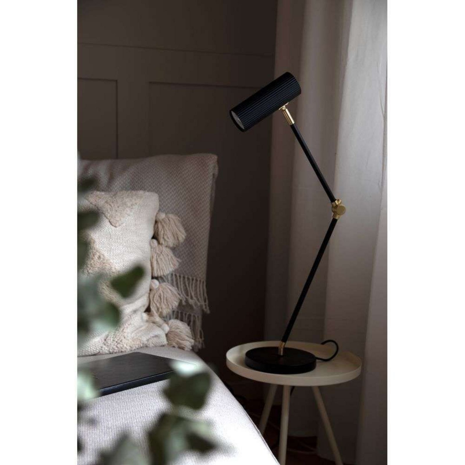 Hubble Read Stalinis Šviestuvas Juodas - Globen Lighting Hubble Read Stalinis Šviestuvas Juodas - Globen Lighting