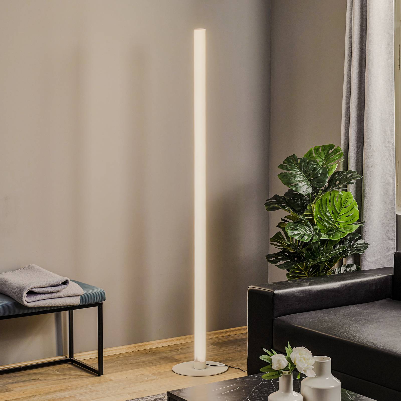 E-shop Stojacia lampa Pirgos LED so stmievačom, výška 180 cm