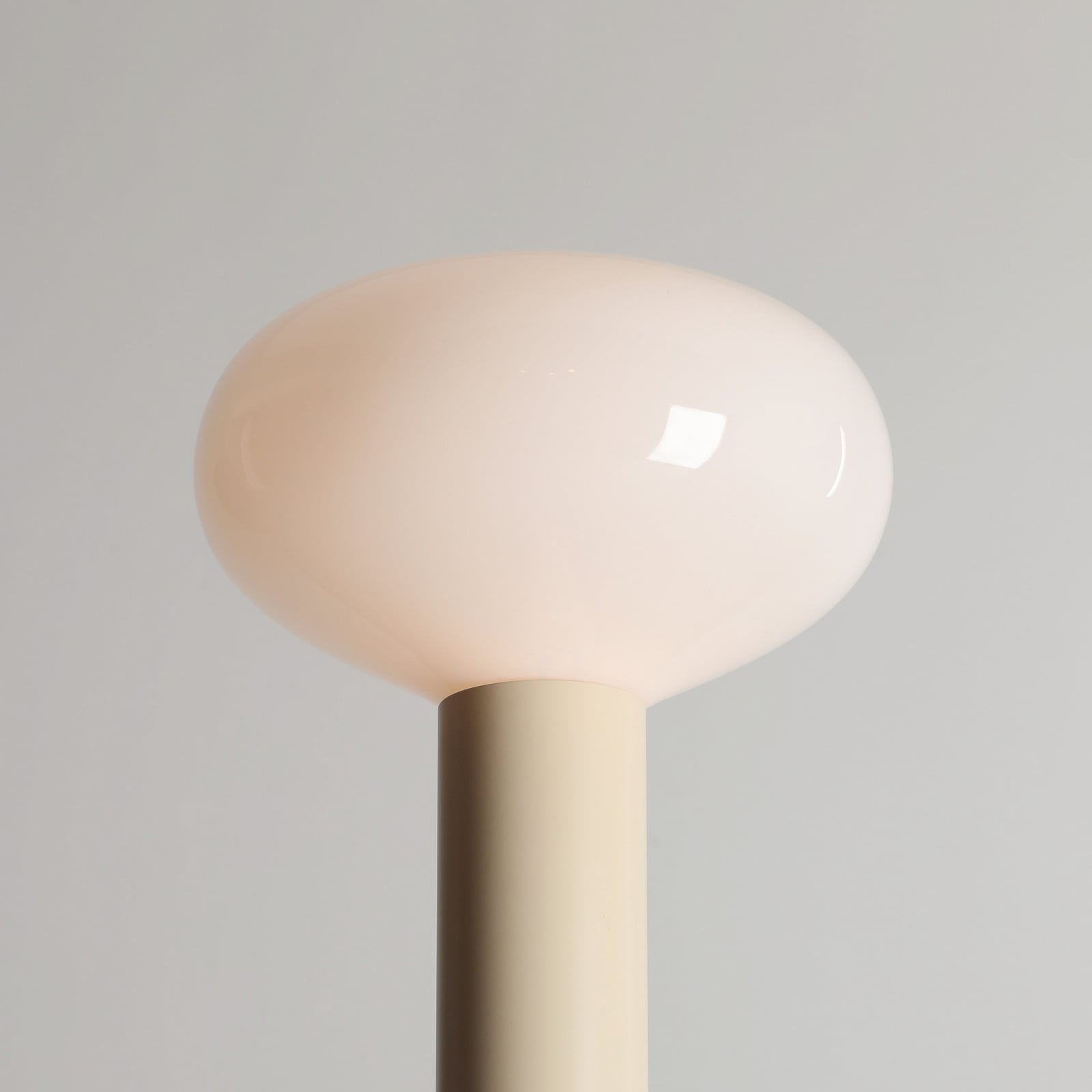 Podna lampa Flo, bež, Ø 30 cm, 1 žarulja, staklo - Aldex