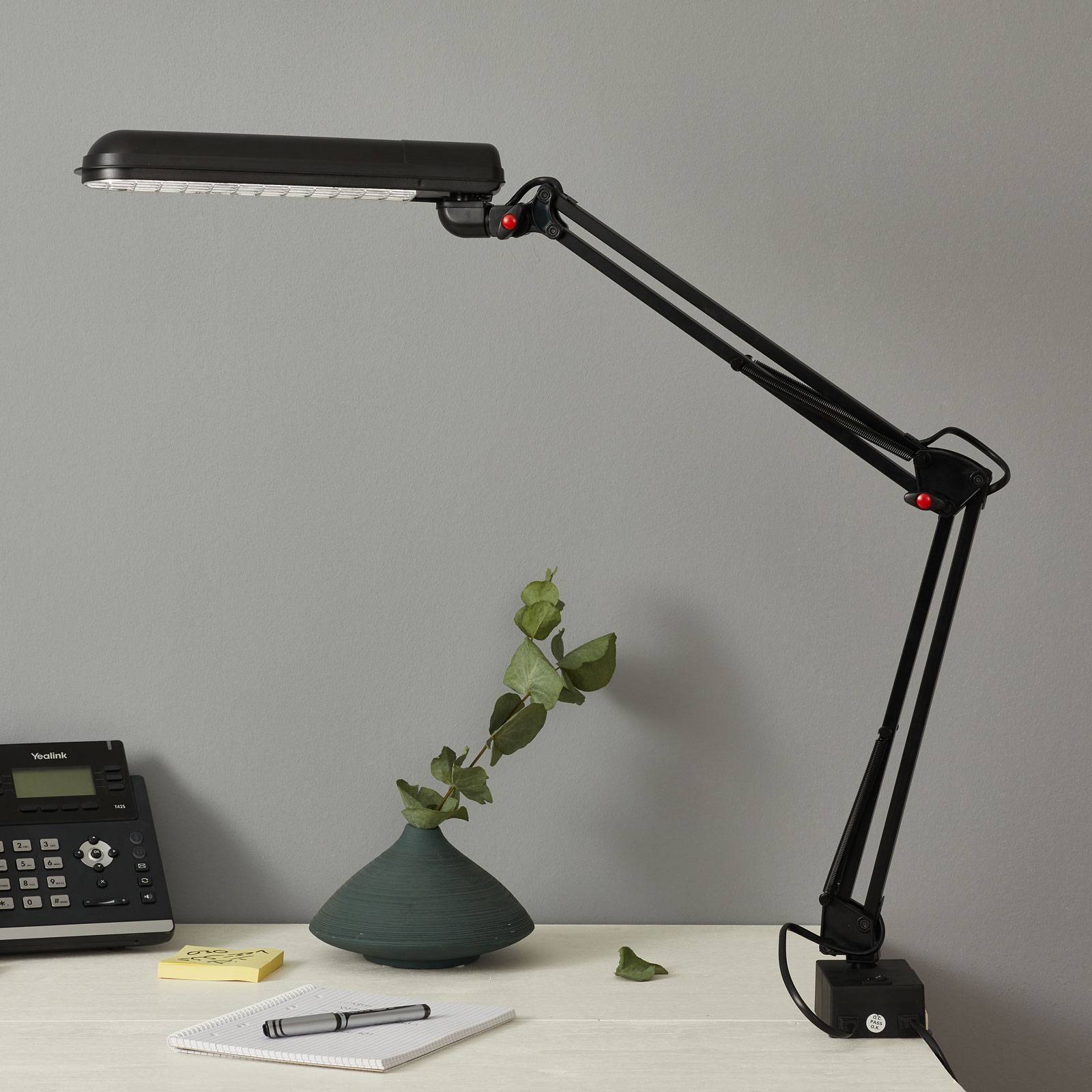 Workplace light PFIFF with clamping leg