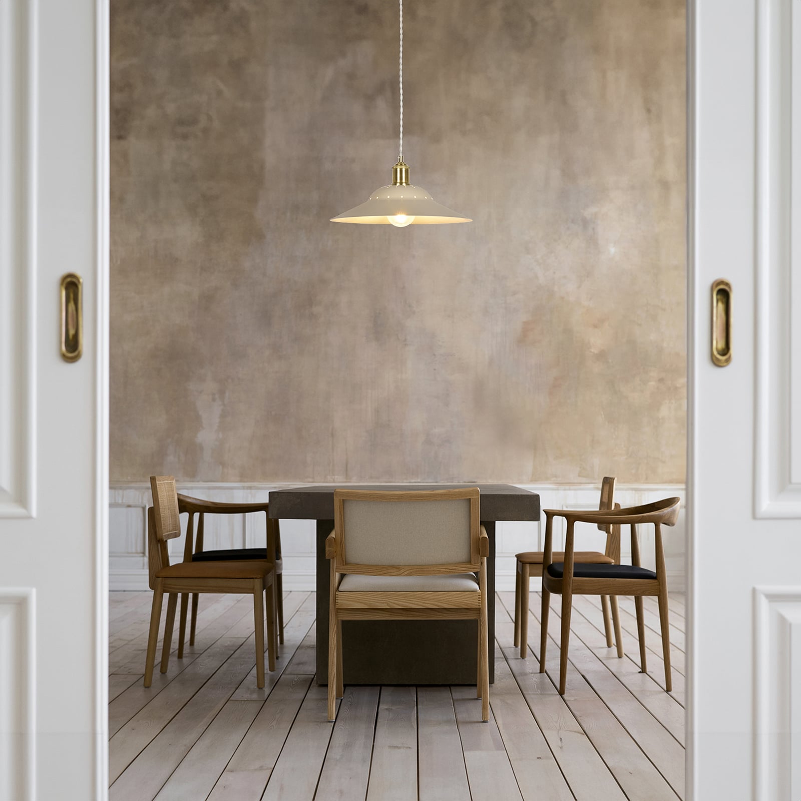 Żyrandol Louise, kolor kości słoniowej, Ø 38 cm, metal