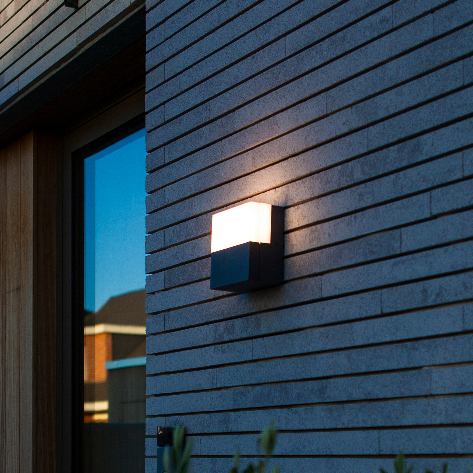 LED-Außenwandleuchte DOMINO, dunkelgrau, 14 x 14 cm, IP65