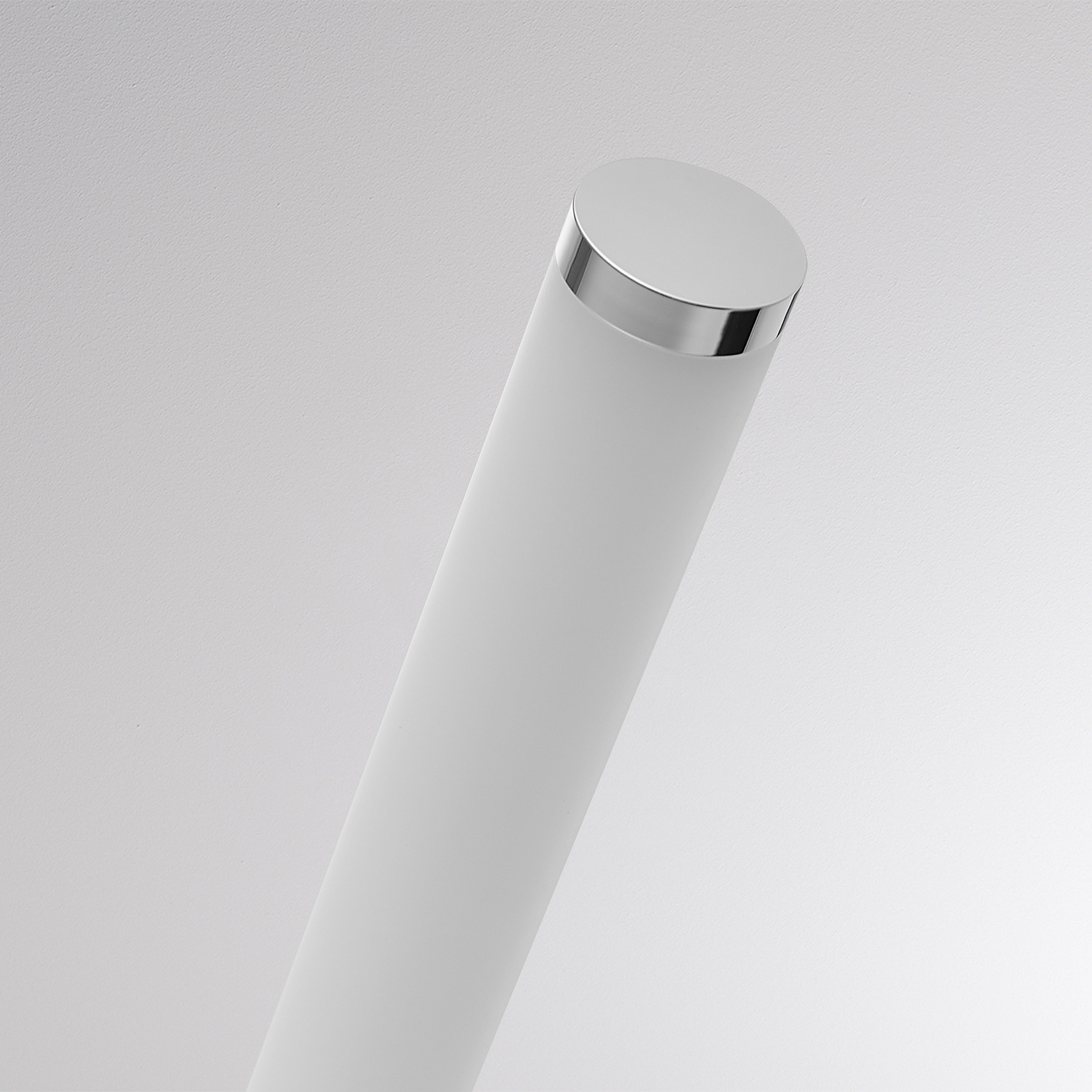 Kinkiet LED VINA UP S, chromowany, wysokość 40 cm, IP44 CCT Kinkiet LED VINA UP S, chromowany, wysokość 40 cm, IP44 CCT