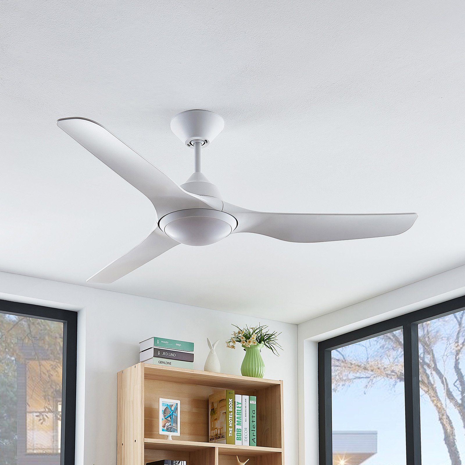 Starluna Pira LED ceiling fan, 3 blades, white