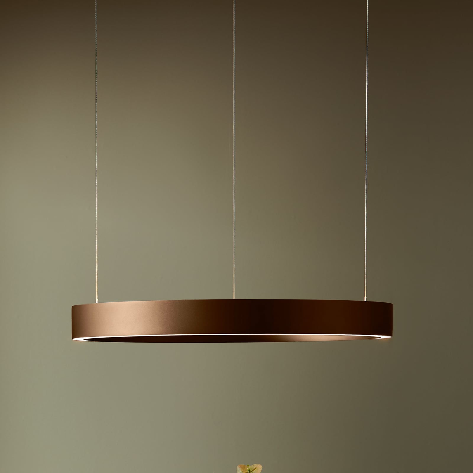 Velora LED-hængelampe, karamellbrun, Ø 60 cm, dæmpbar – LOOM DESIGN Velora LED-hængelampe, karamellbrun, Ø 60 cm, dæmpbar – LOOM DESIGN