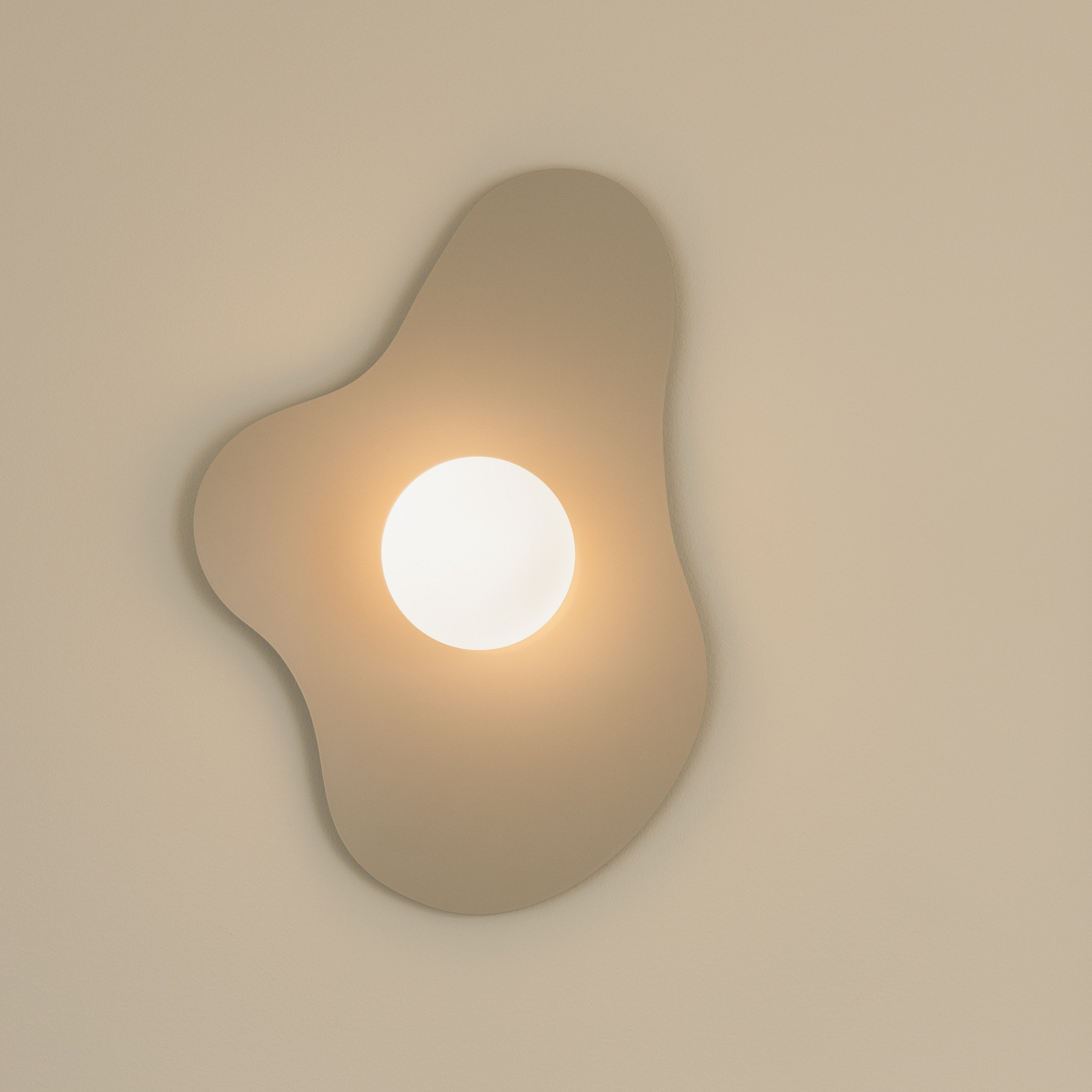 Illusion Wandleuchte beige Glas 60 cm - Globen Lighting Illusion Wandleuchte beige Glas 60 cm - Globen Lighting