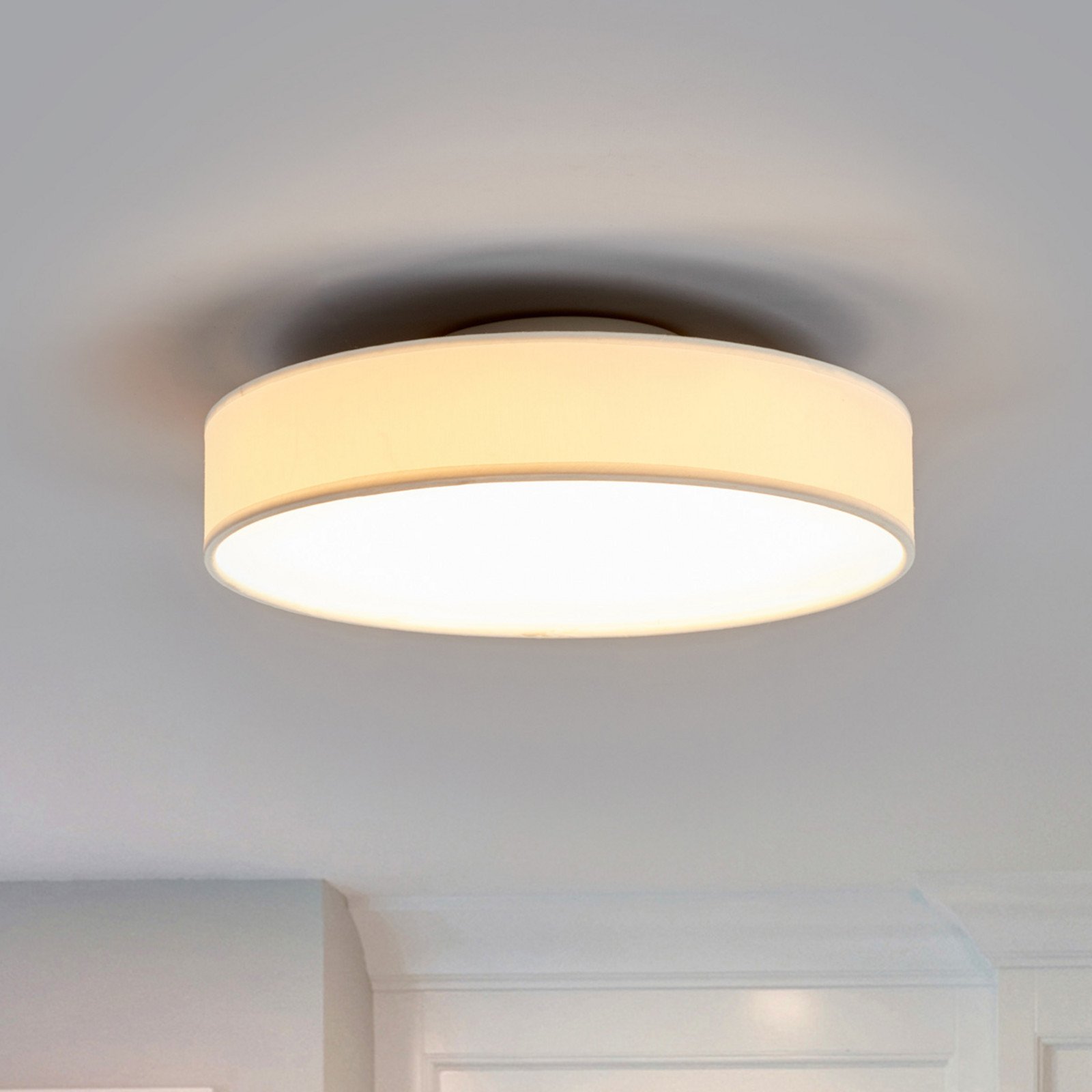 Lindby plafonieră LED Saira Ø 30 cm alb textil - Camera de zi / sufragerie - modern - Țesătură / Textil