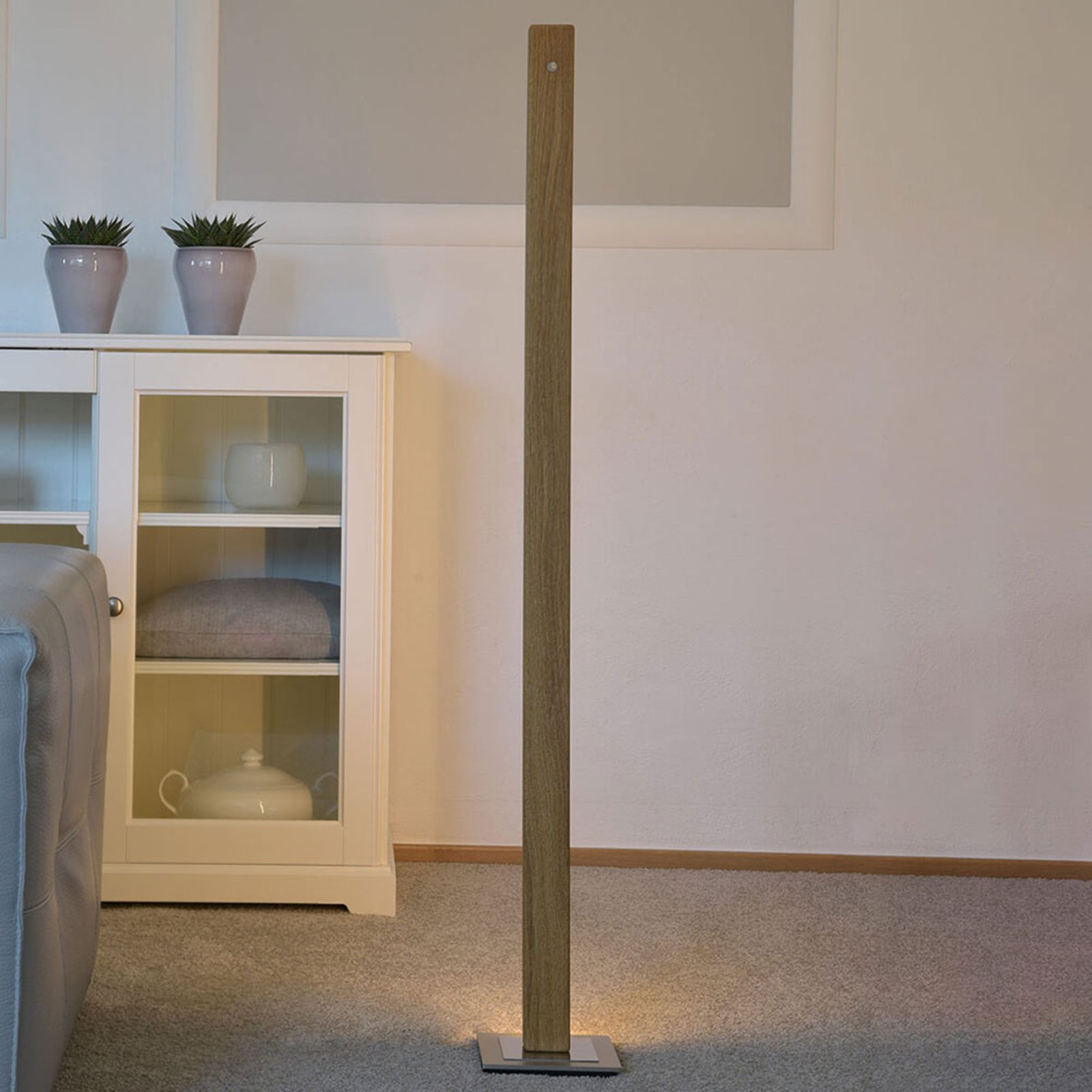 HerzBlut Leonora LED floor lamp 122.5 cm oiled oak