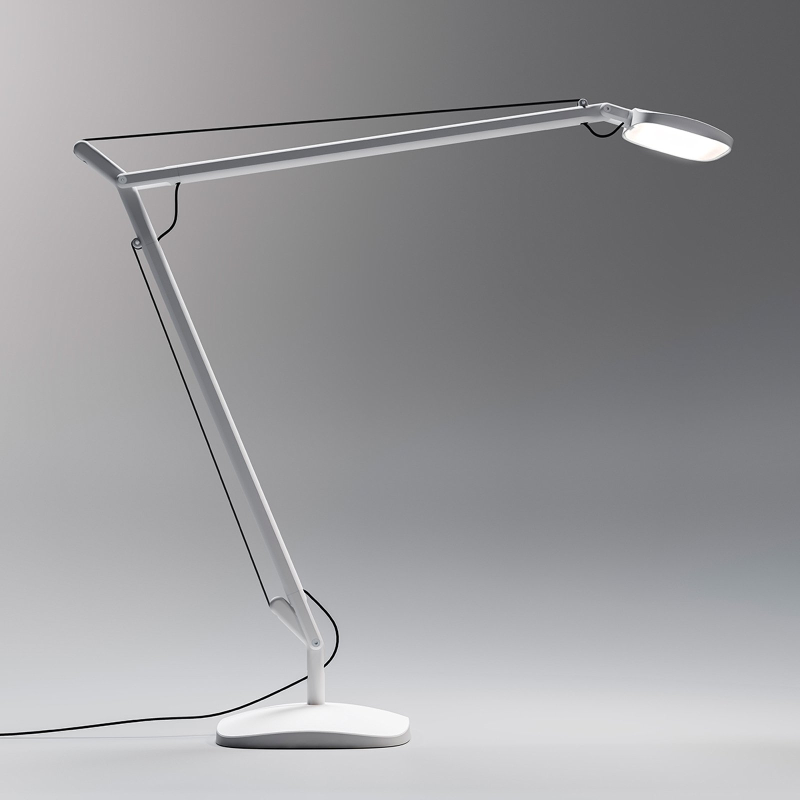 Innovative LED table lamp Volee