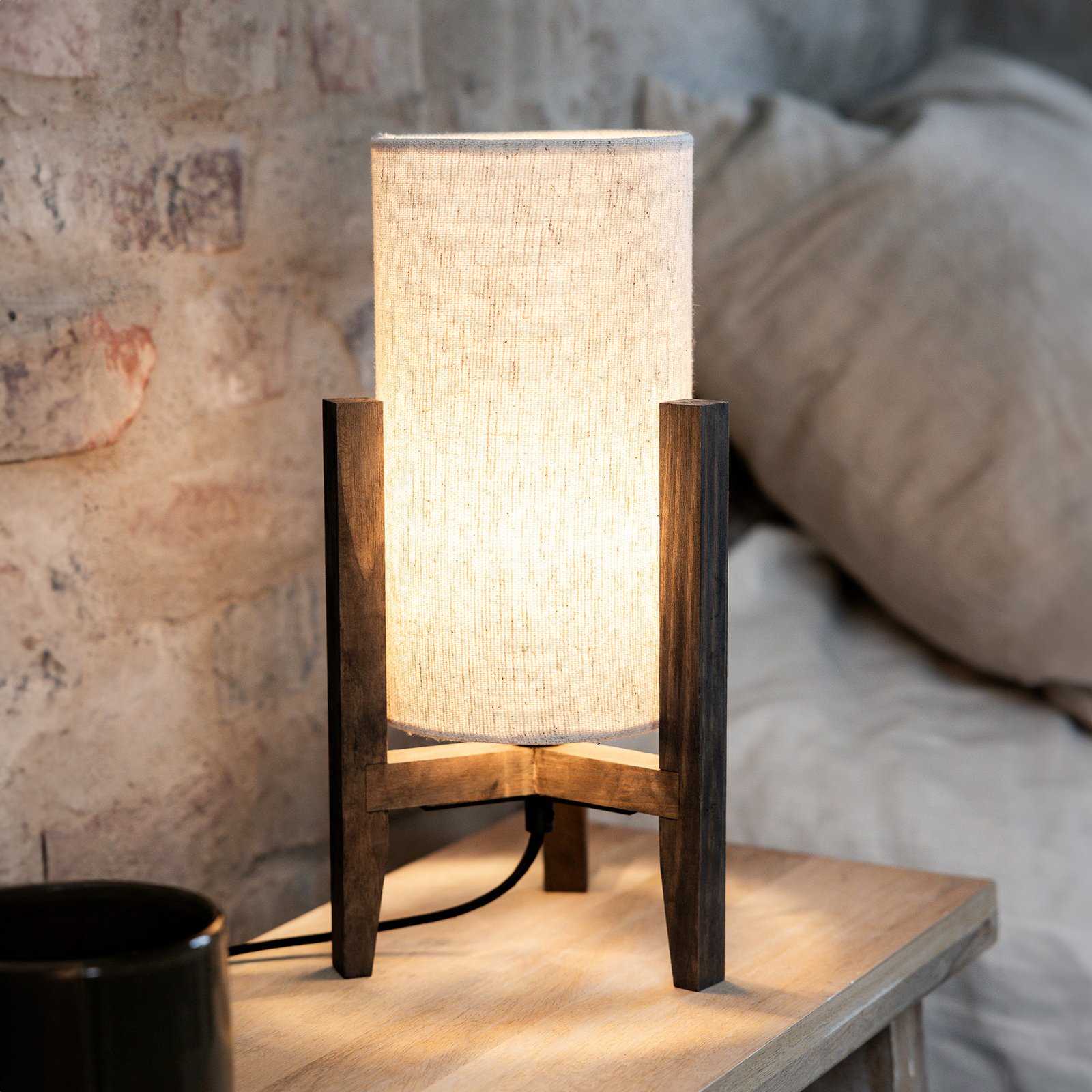 Eruca 1 Tischleuchte H34 Walnut/Beige - Markslöjd