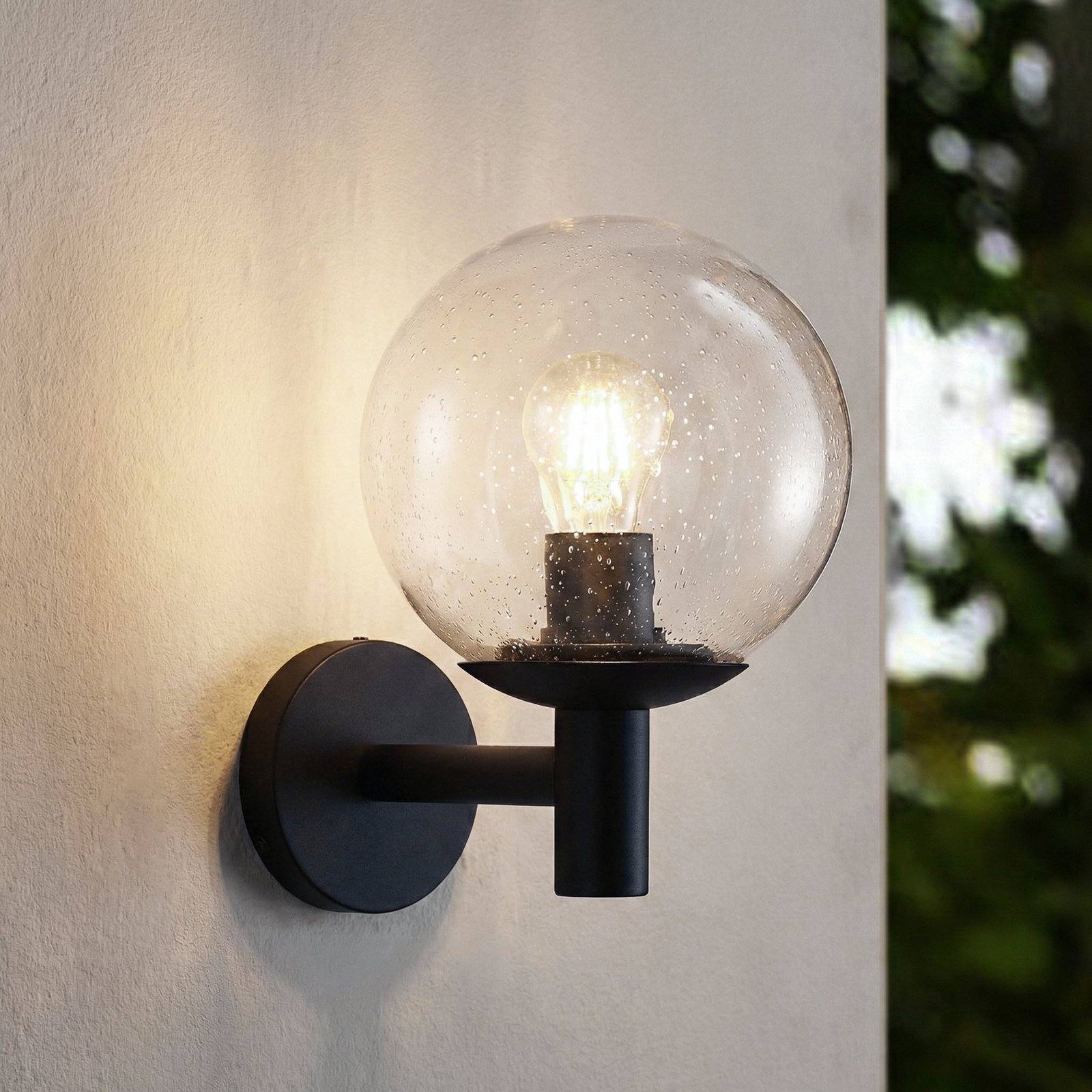 Dangan outdoor wall light Ø 20 cm clear glass - Lindby Dangan outdoor wall light Ø 20 cm clear glass - Lindby