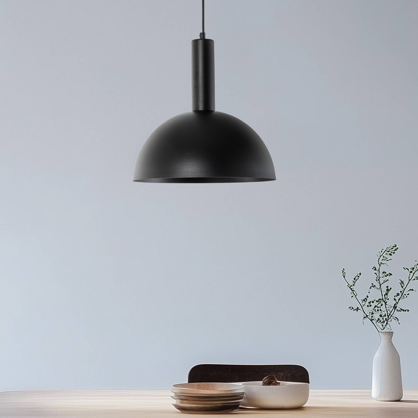 Lampa wisząca Vitrum Cupola M, czarna, półokrągła, Ø 30 cm