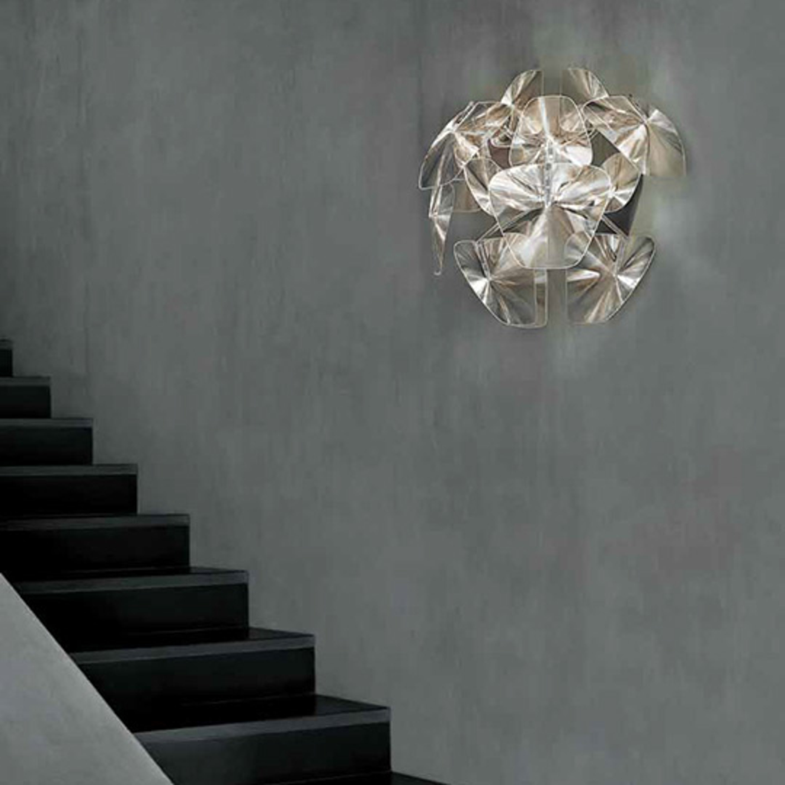 Impressive designer wall lamp Hope