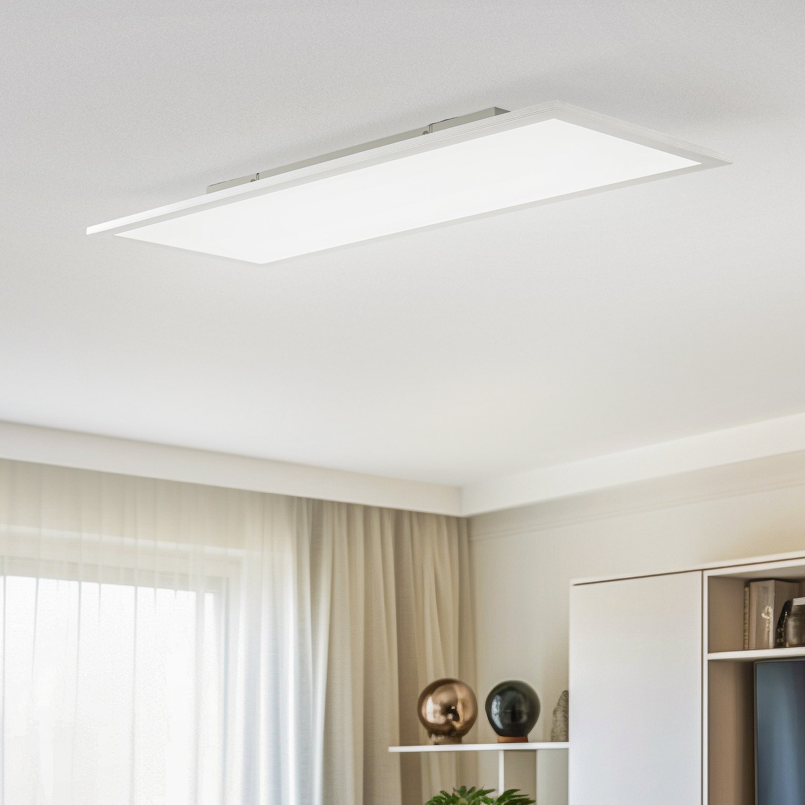 Livel LED Deckenleuchte CCT 80x30 White/Silver - Lindby