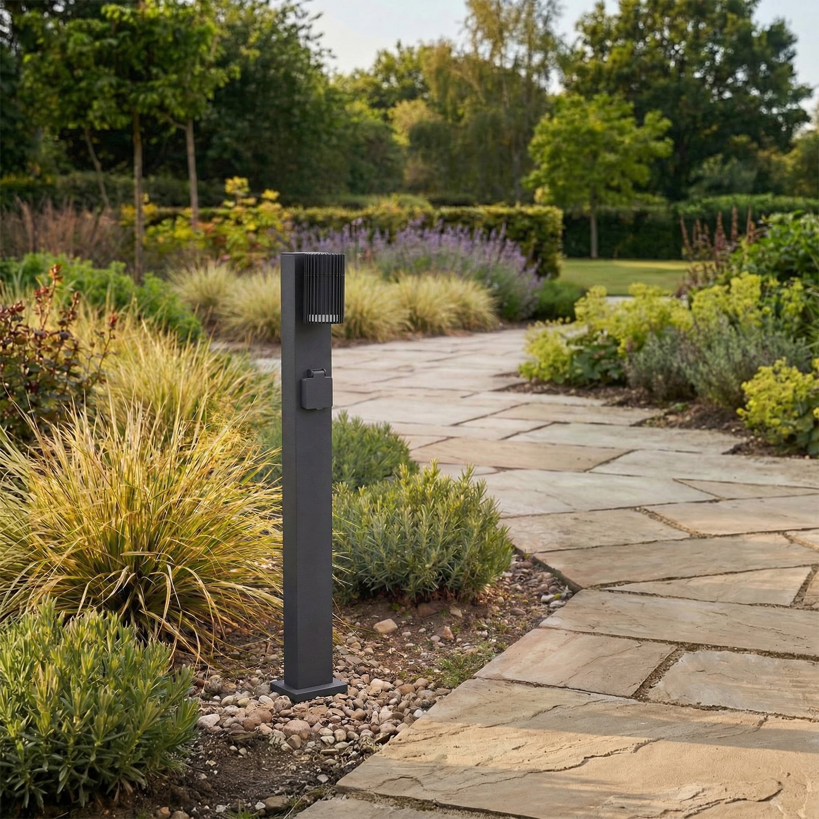 Lindby Enerioösvény világítás, fekete, csatlakozóaljzattal, 80 cm, GU10