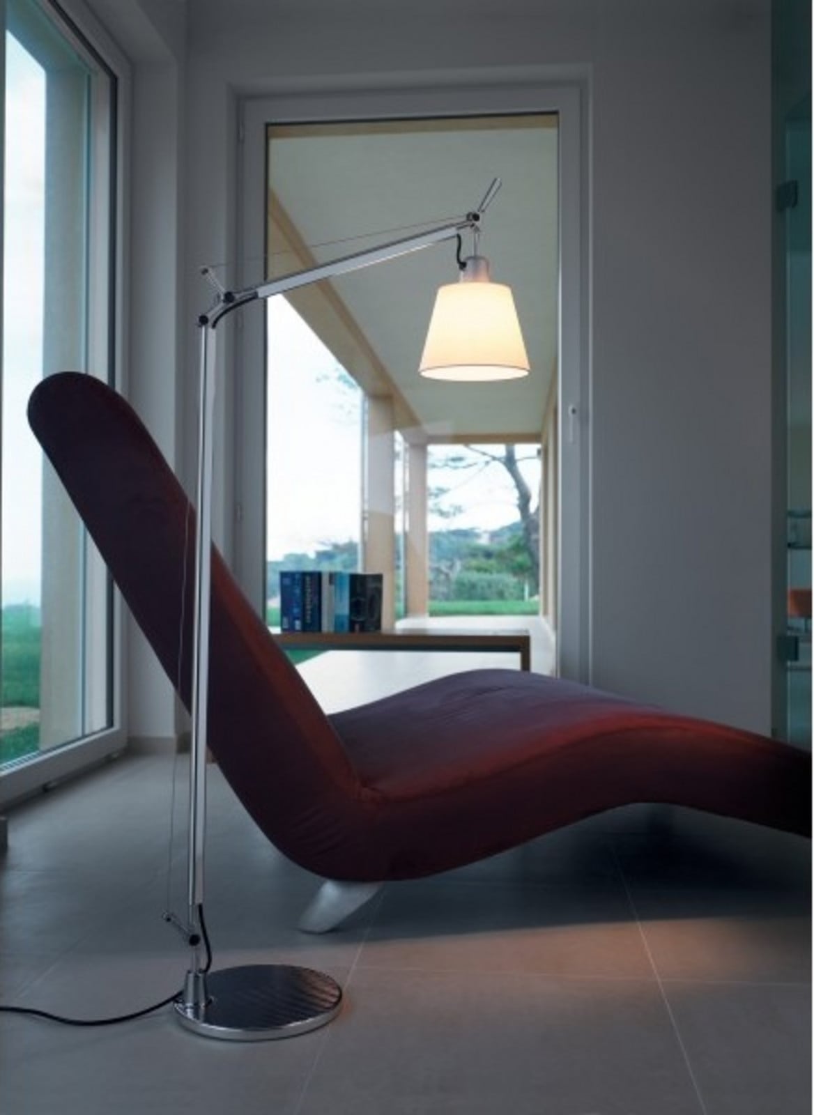 Tolomeo Basculante Lettura Stehleuchte Satin Artemide - Wohnzimmer - Aluminium