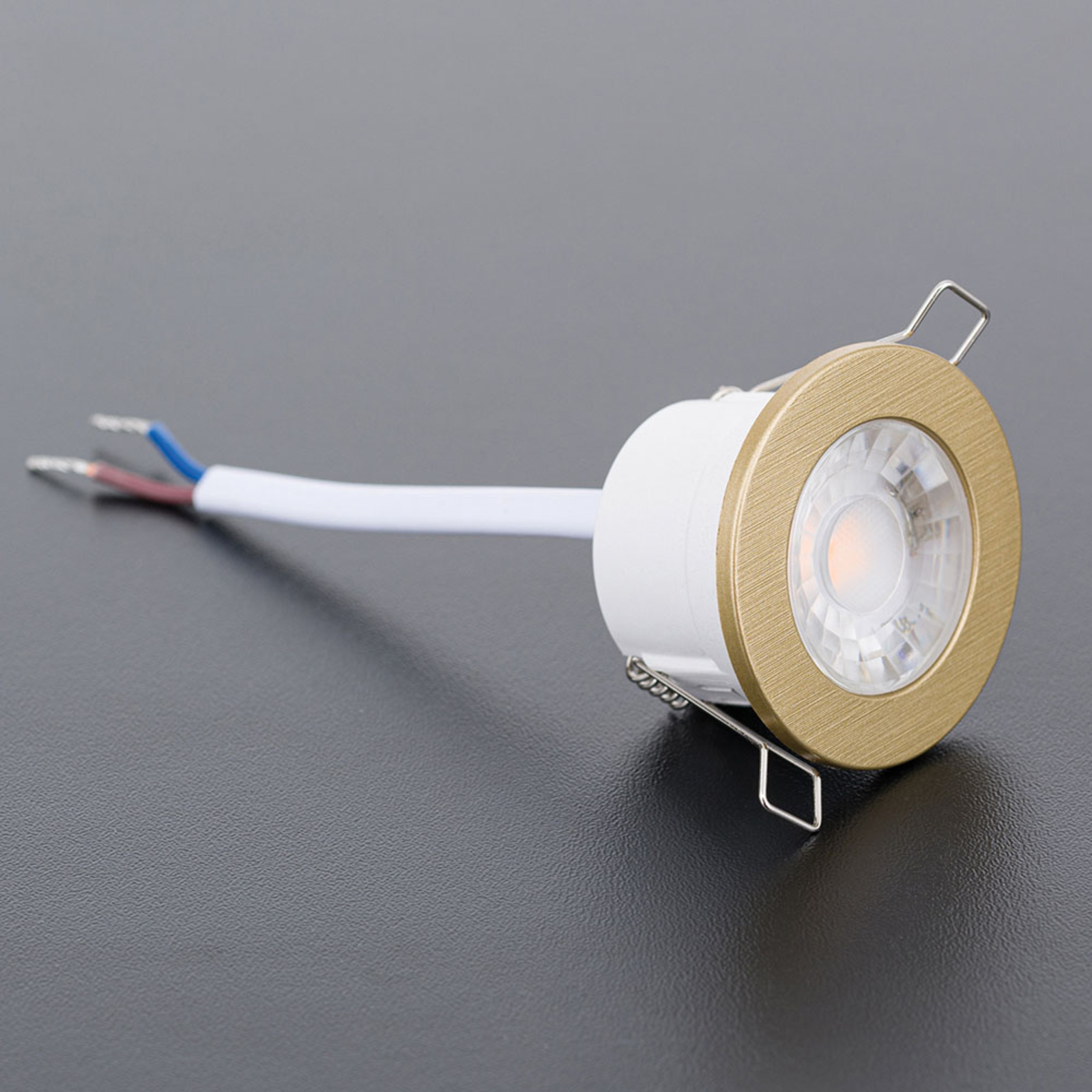 LED sisseehitatud kohtvalgusti Artist komplekt 3 messingist