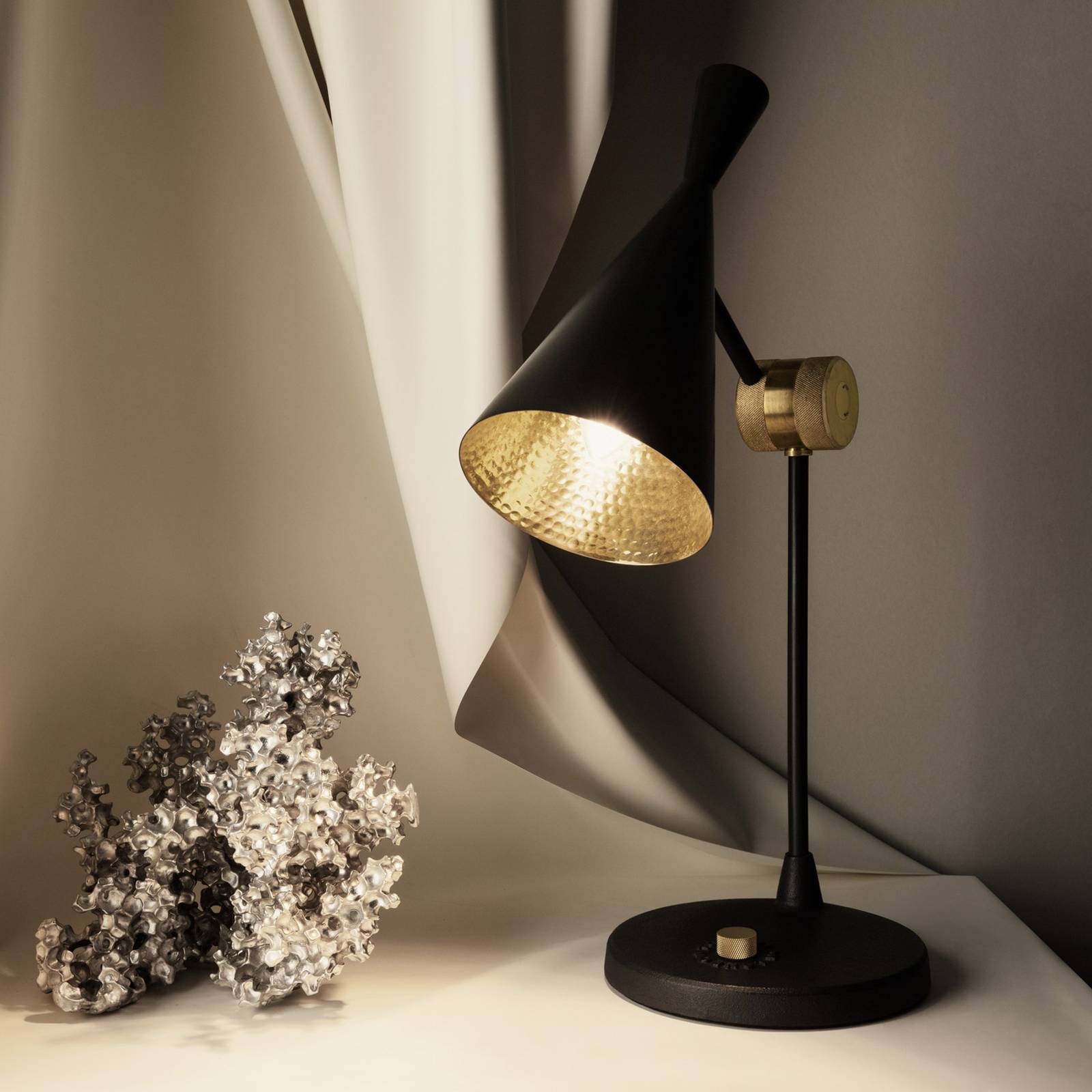 Tom Dixon Beat Table lampa stołowa, czarna
