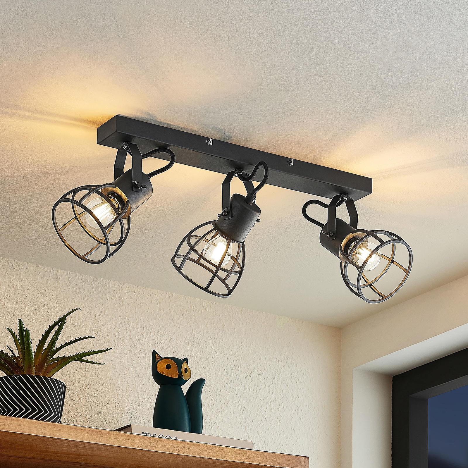 Lindby Flintos kooi-spot, 3-lamps, zwart
