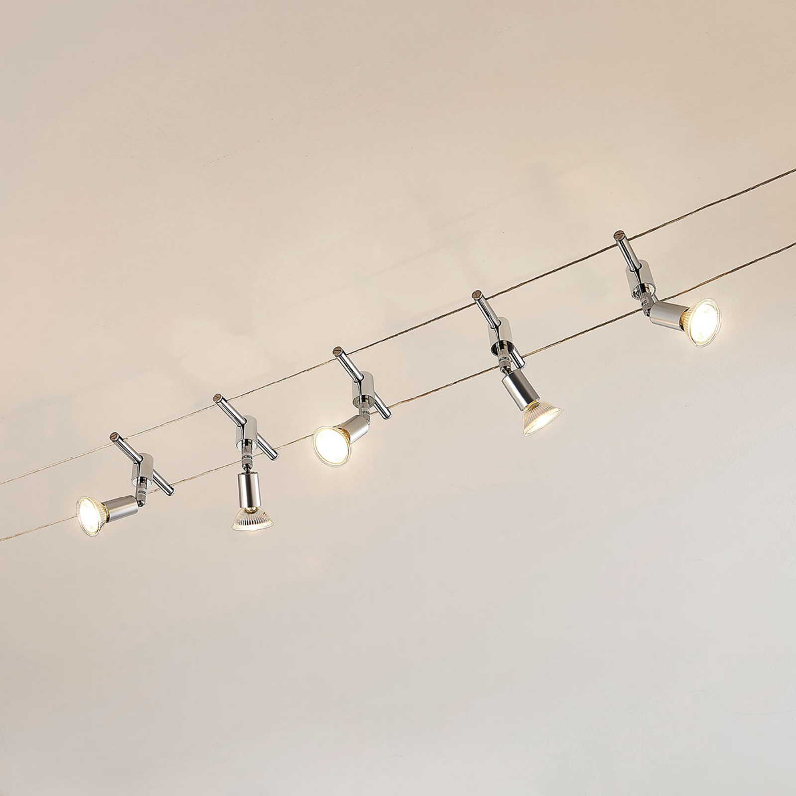 Lindby Five-bulb cable lighting system Rope with LEDs, for Living / Dining Room, metal, plastic, GU5.3 / MR16, 5 W, energy efficiency: A+, L: 500 cm, W: 13.3 cm, H: 15 cm