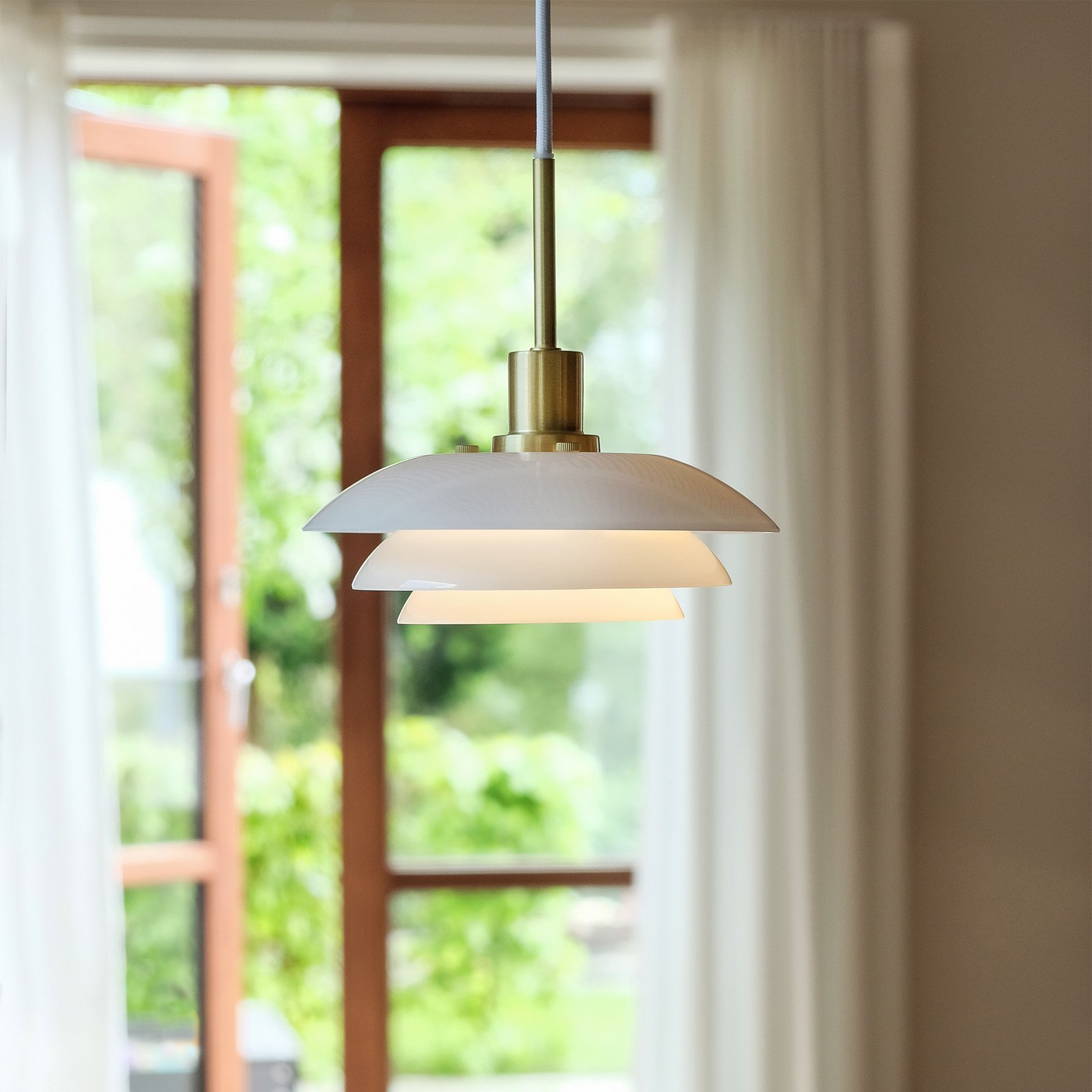 DL31 Lampada a Sospensione Opale/Ottone - DybergLarsen