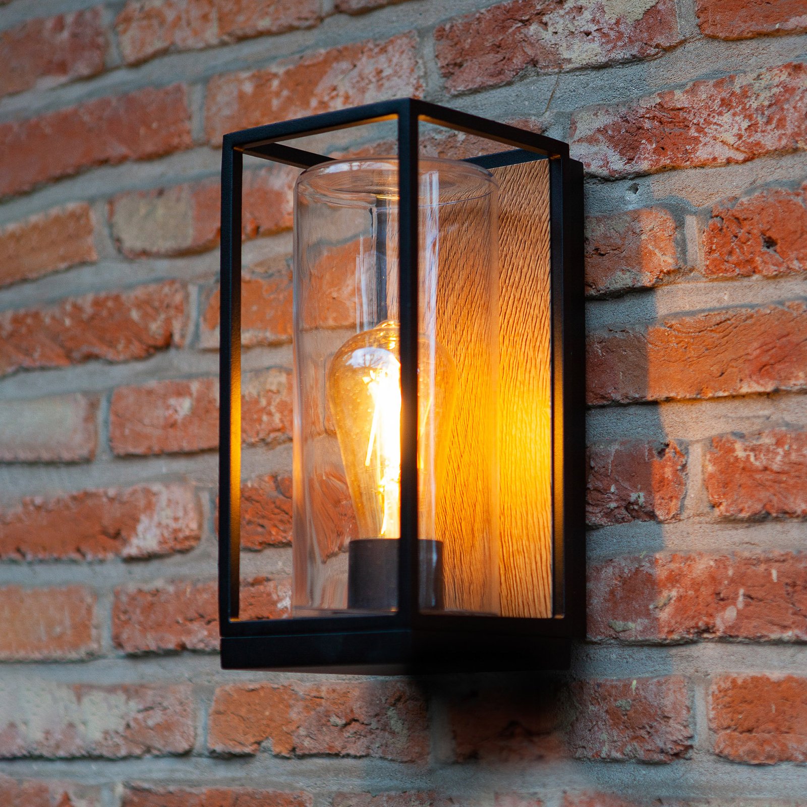 Flair outdoor wall light, wooden look