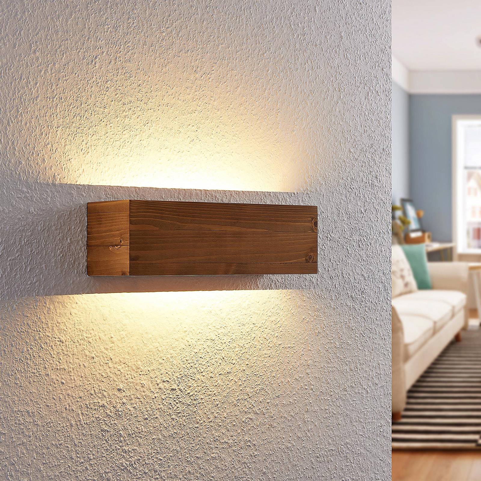 Lindby Benicio trä-LED-vägglampa kantig 37 cm