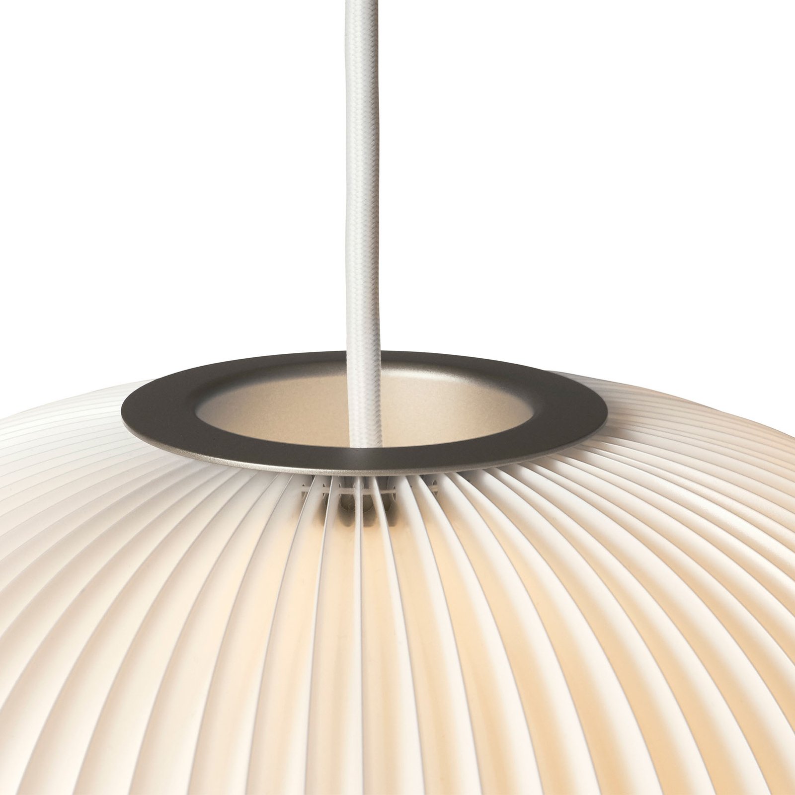 LE KLINT Lamella 4 dizajnová závesná lampa, hliník