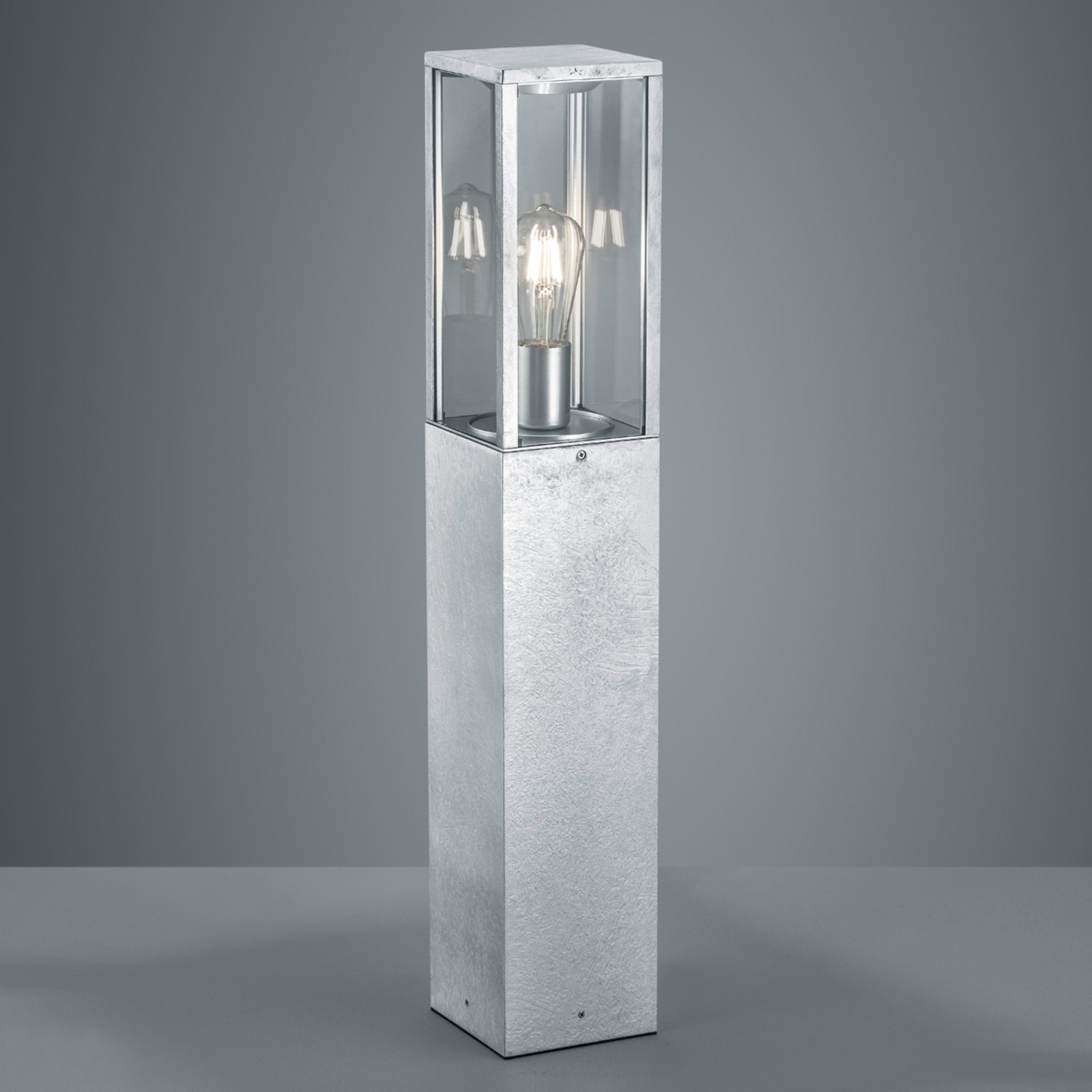 Garonne path light with a zinc finish