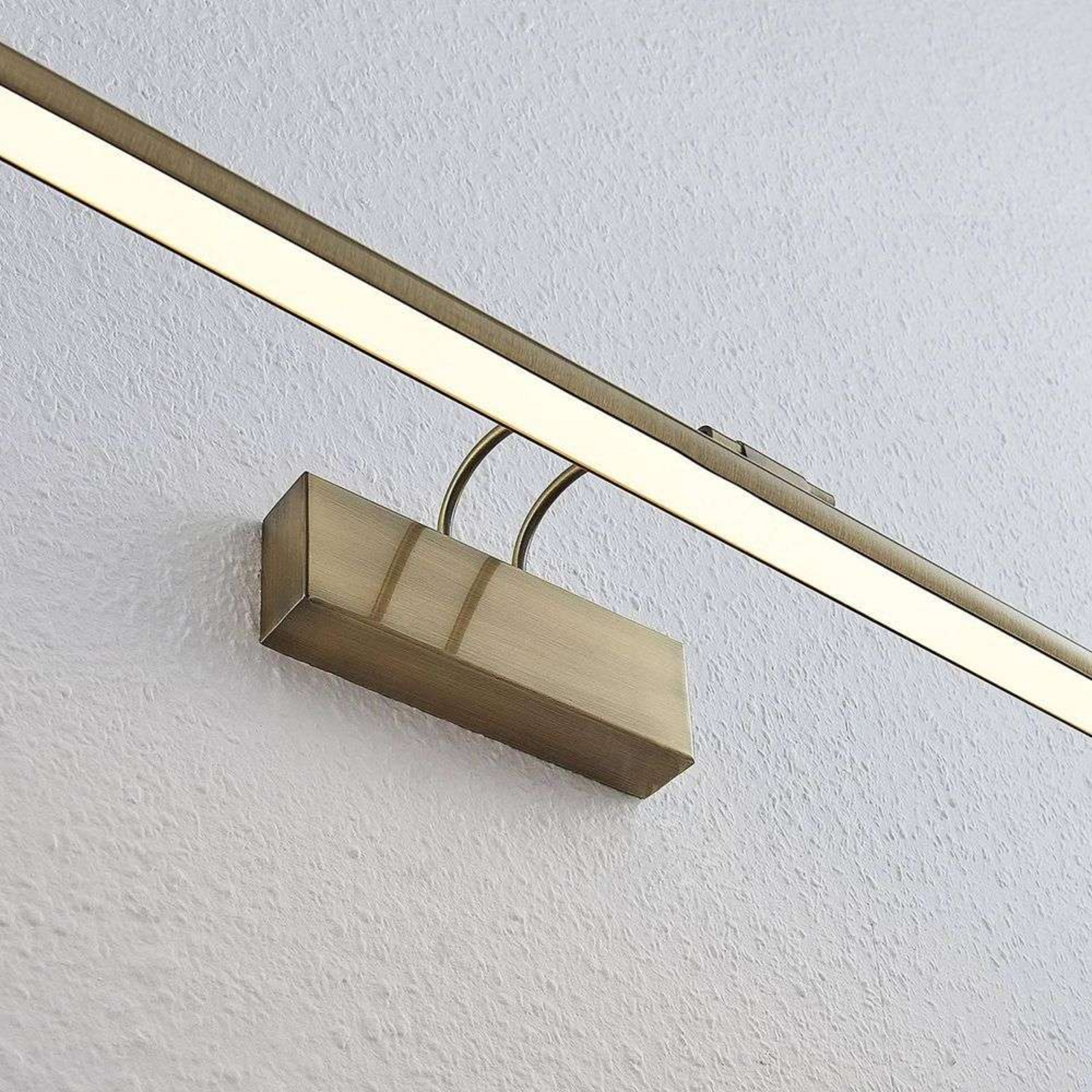 Mailine LED Nástenné Svietidlo Antique Brass - Lindby