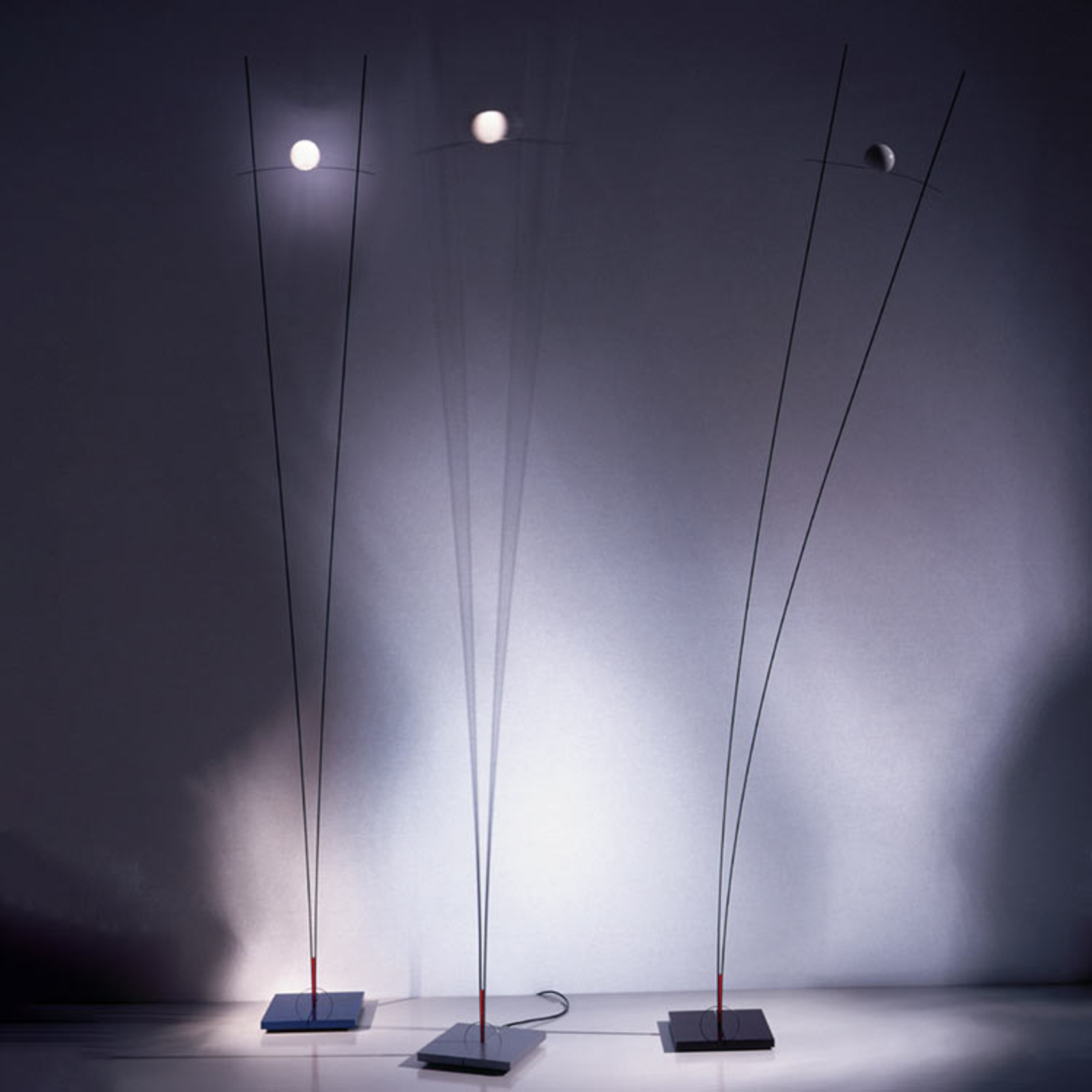 Ingo Maurer Ilios - Designer-Stehleuchte