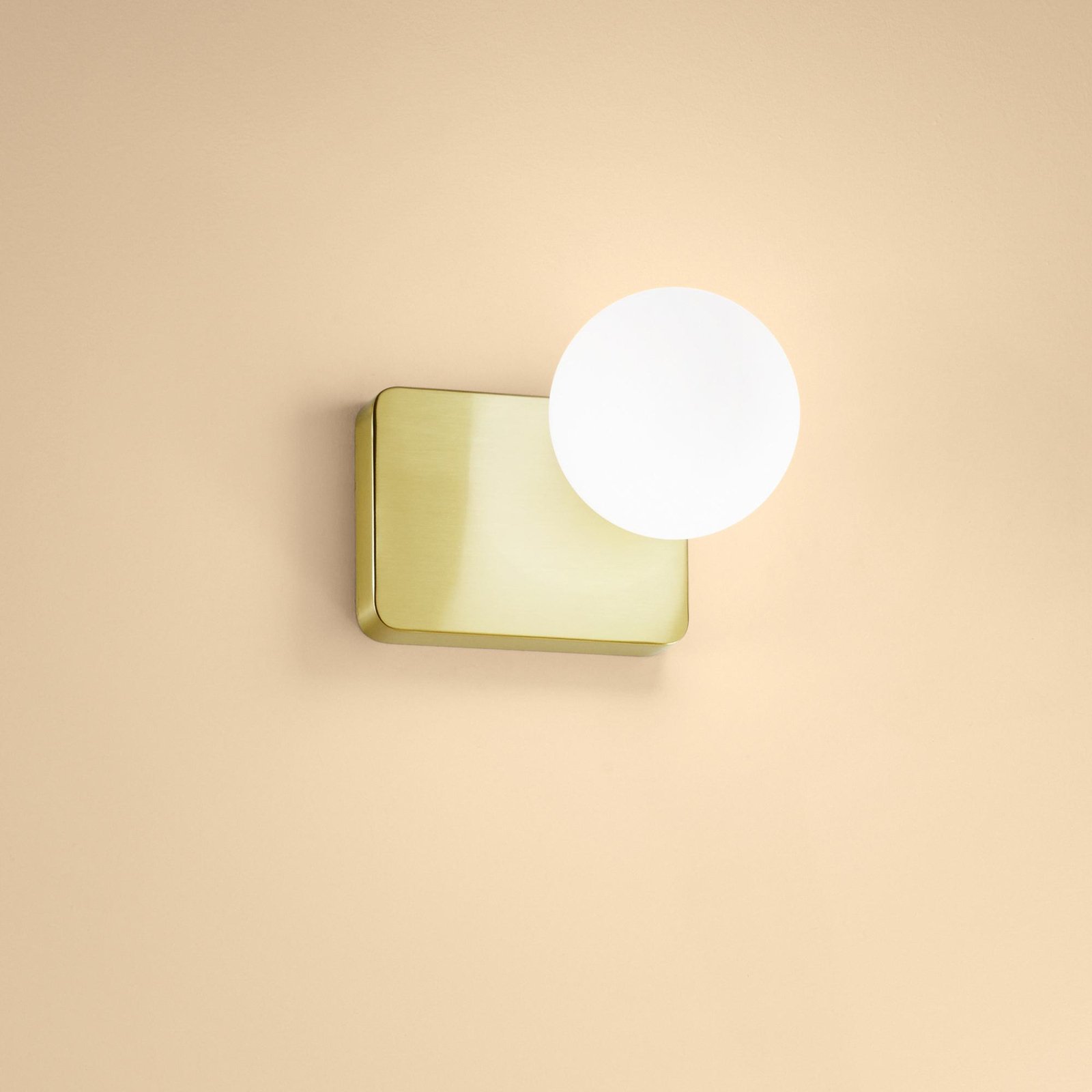 Ideal Lux Penta aplique de pared, color dorado, cristal opalino, aluminio
