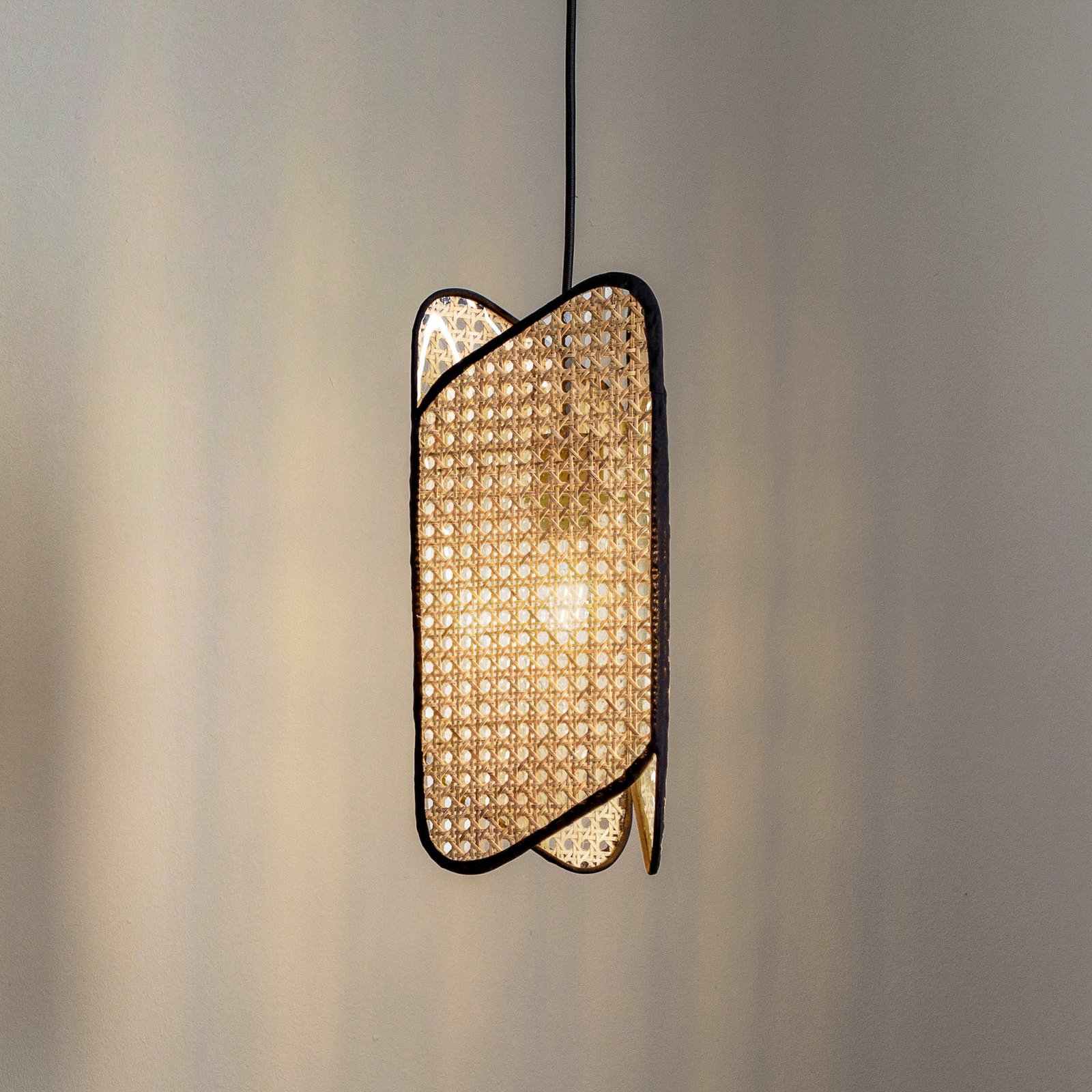 Lucande Bassiola hanglamp van bamboe, 1-lamp
